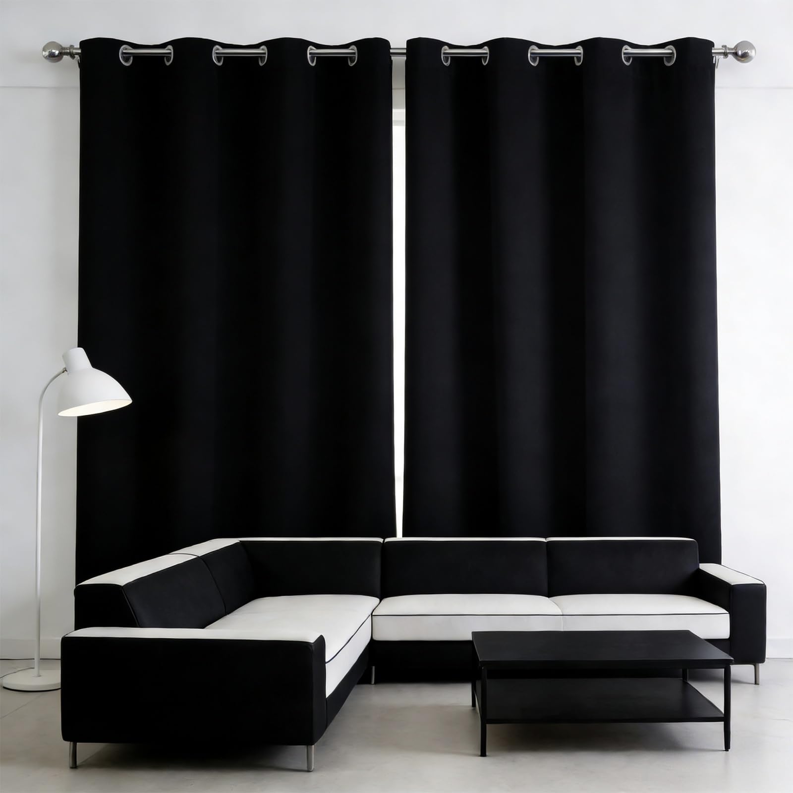 Draperies intérieurs de salon pour créer un espace feutré et chaleureux