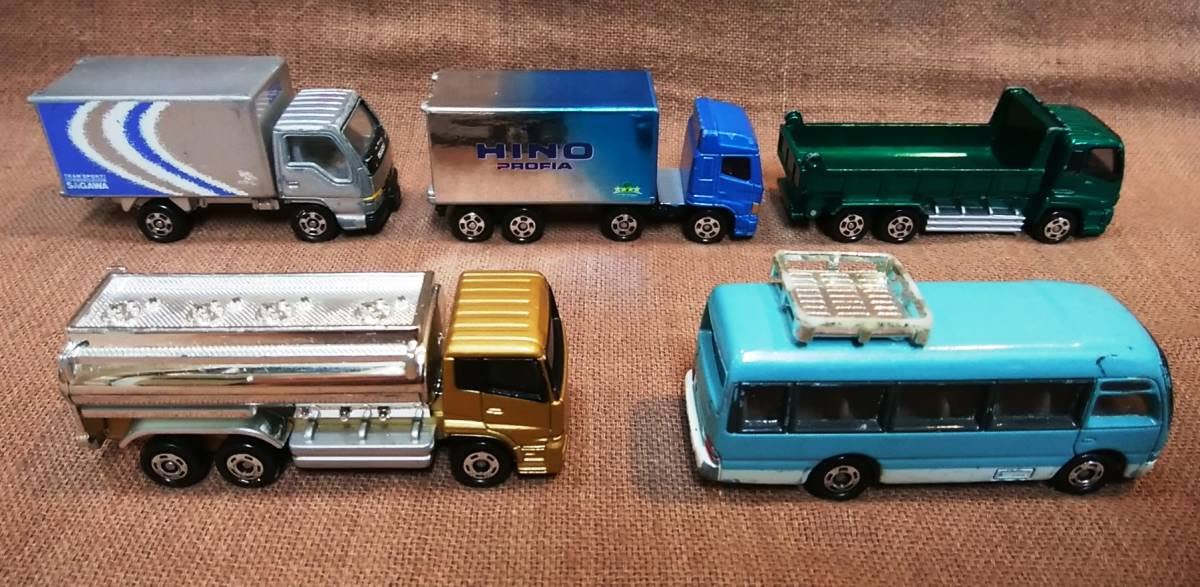 トミカ　まとめ売り　　アスタコ　ダイナ　ダンプカー　タンクローリー トミカ まとめ売り アスタコ ダイナ ダンプカー タンクローリー トミカ