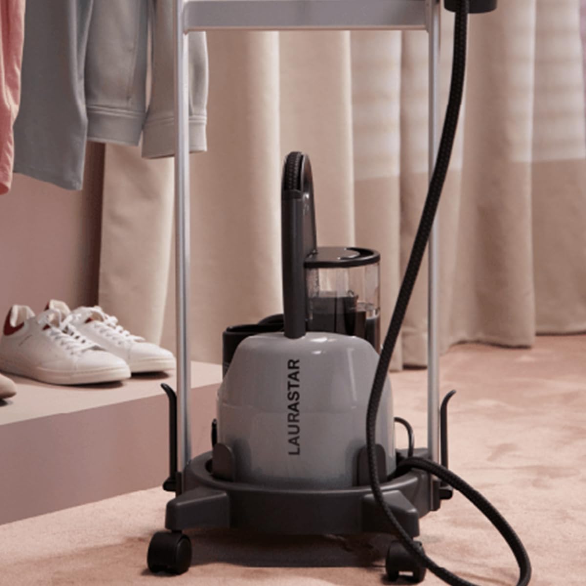 Laurastar IZZI Steamer 2-in-1: Leistungsstarker Dampfglätter & Textilpflegegerät, DMS-Dampf 150 °C, 3,5 bar, 2000 W, Glättet, Auffrischt und Belebt Alle Stoffe