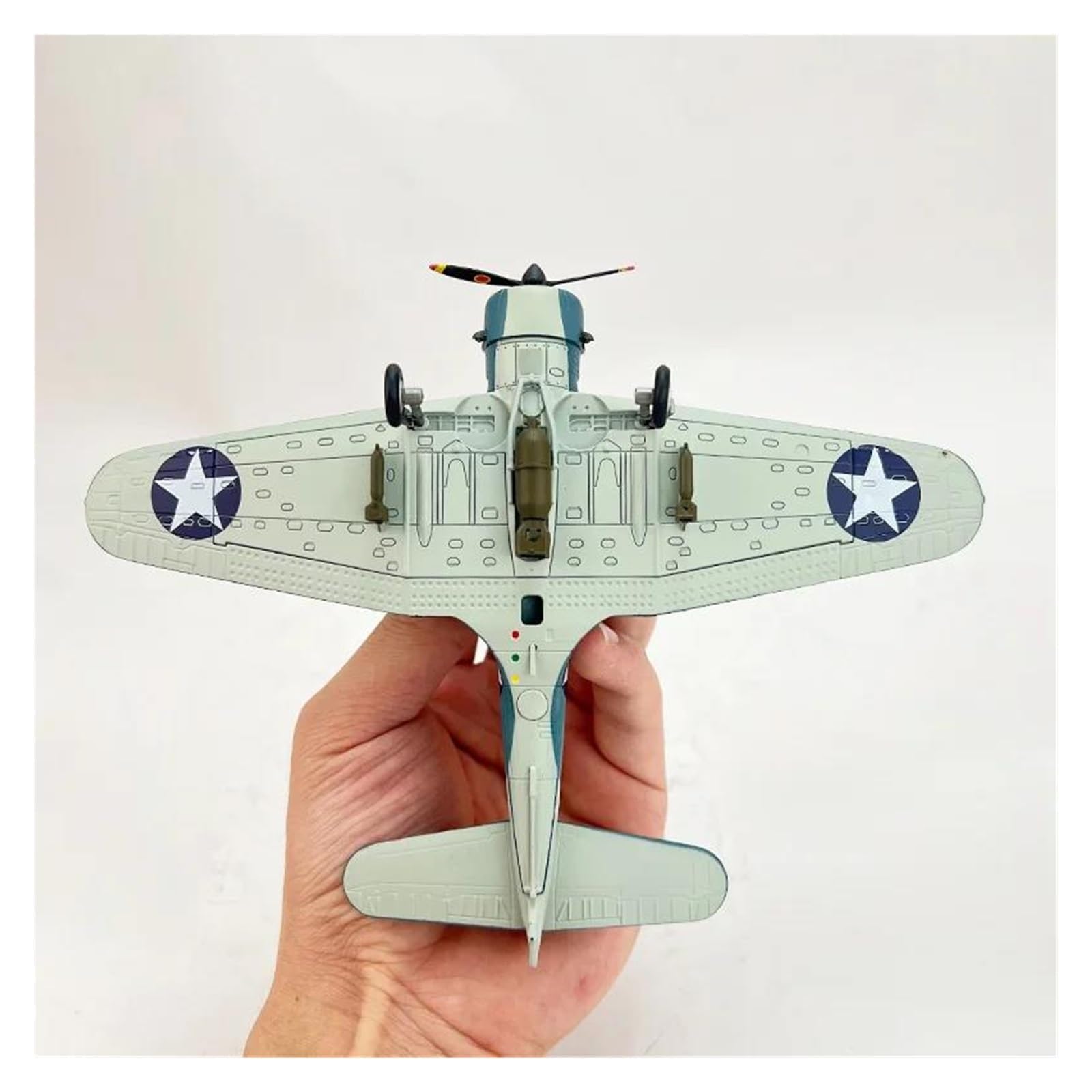 Amazon.co.jp: ミニチュアスケール 1 72 ドーントレス爆撃機戦闘機