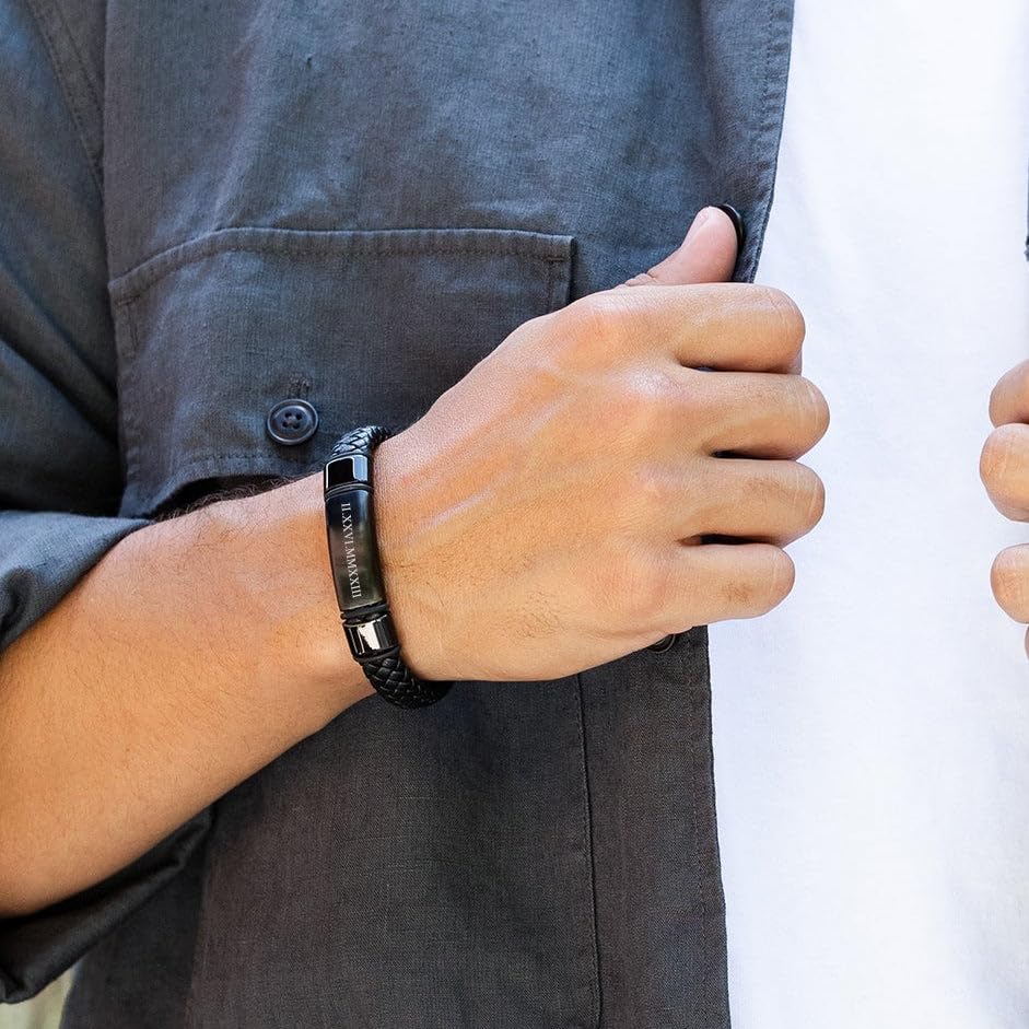 Pulsera personalizada de cuero negro para hombre miniatura 6