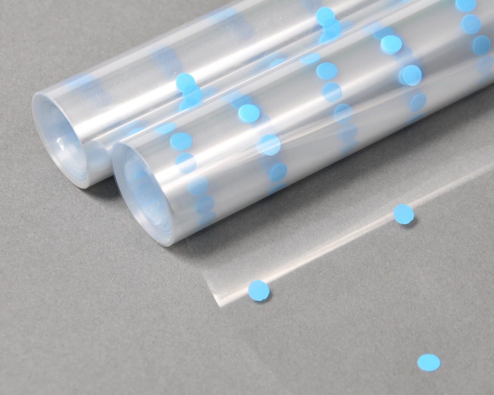 Cellophane Wrap Hamper Florist Film - 800mm Wide x 10m Long - 2 Rolls (20m) - Blue Dot | Wrapping Paper & Gift Wrap for Bouquets, Baskets & Hampers – Supplied On a Roll with No Cardboard Core