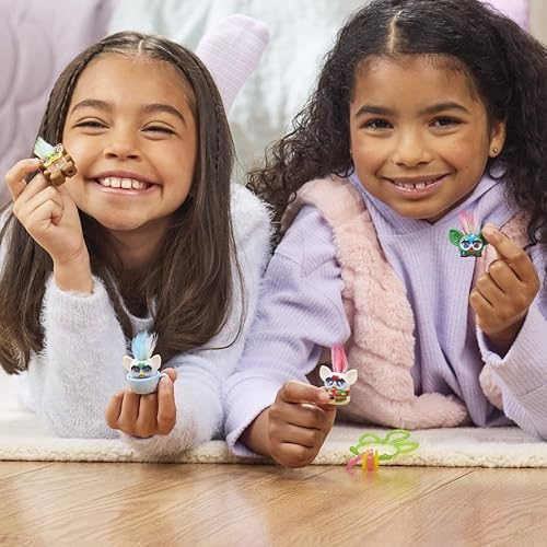 Miniatura 9 de Calendario de Adviento de Minis Furby para niños de 6 años en adelante, 24 días de juguetes navideños sorpresa con figuras de 1 pulgada, calcomanías