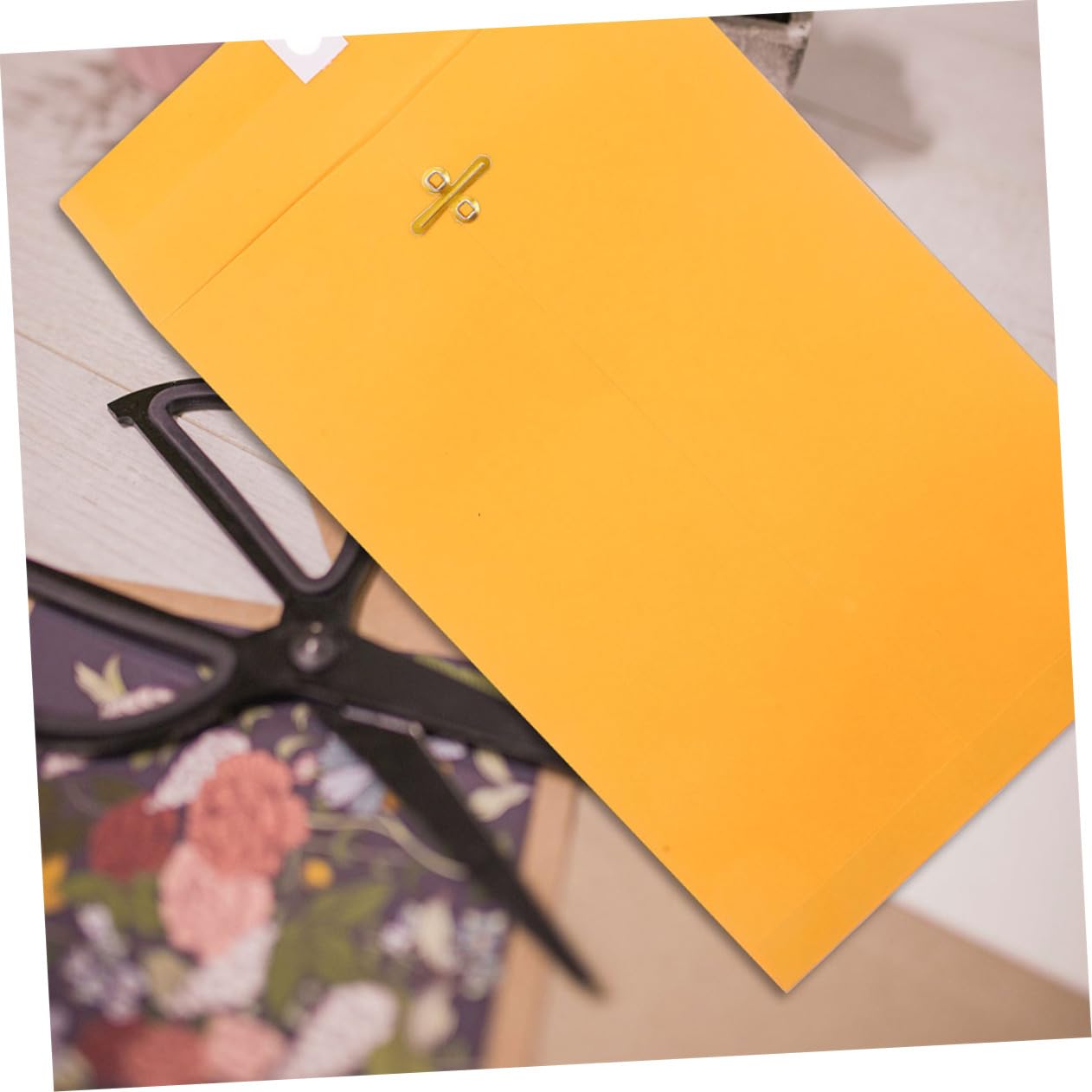 Enveloppe à Fermoir 100 Pièces en Papier Kraft Jaune, Format Mini