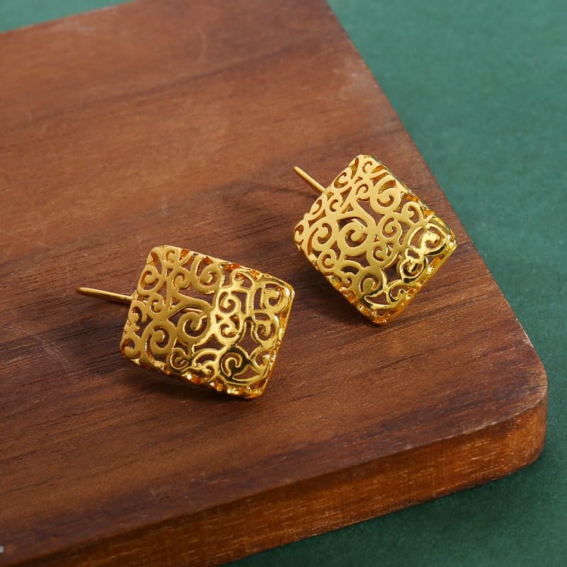 Exquisite Retro Hollow Gold Color Carving Pattern Dangle Earrings Fashion Temperament Earrings Daily Accessories Party Birthday Valentine’s Day Jewelry Gifts for Women