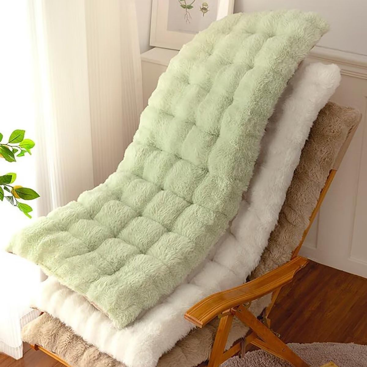 フェイクファーラウンジチェアクッション ふわふわプラッシュ長椅子クッション 柔らかく暖かいリクライニングシートクッション 洗えるロッ