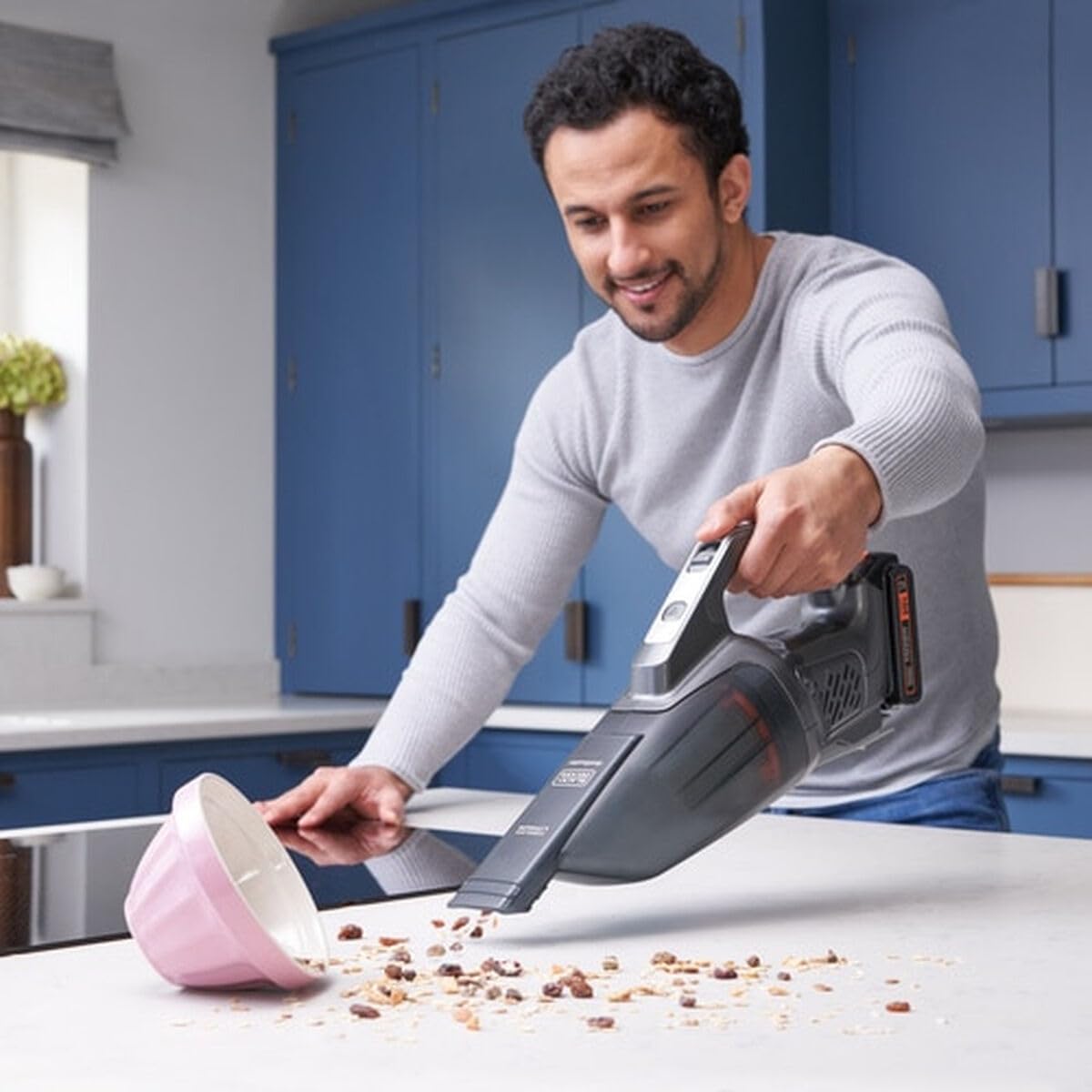Black+Decker ASPIRADOR DE MANO BCHV001C1