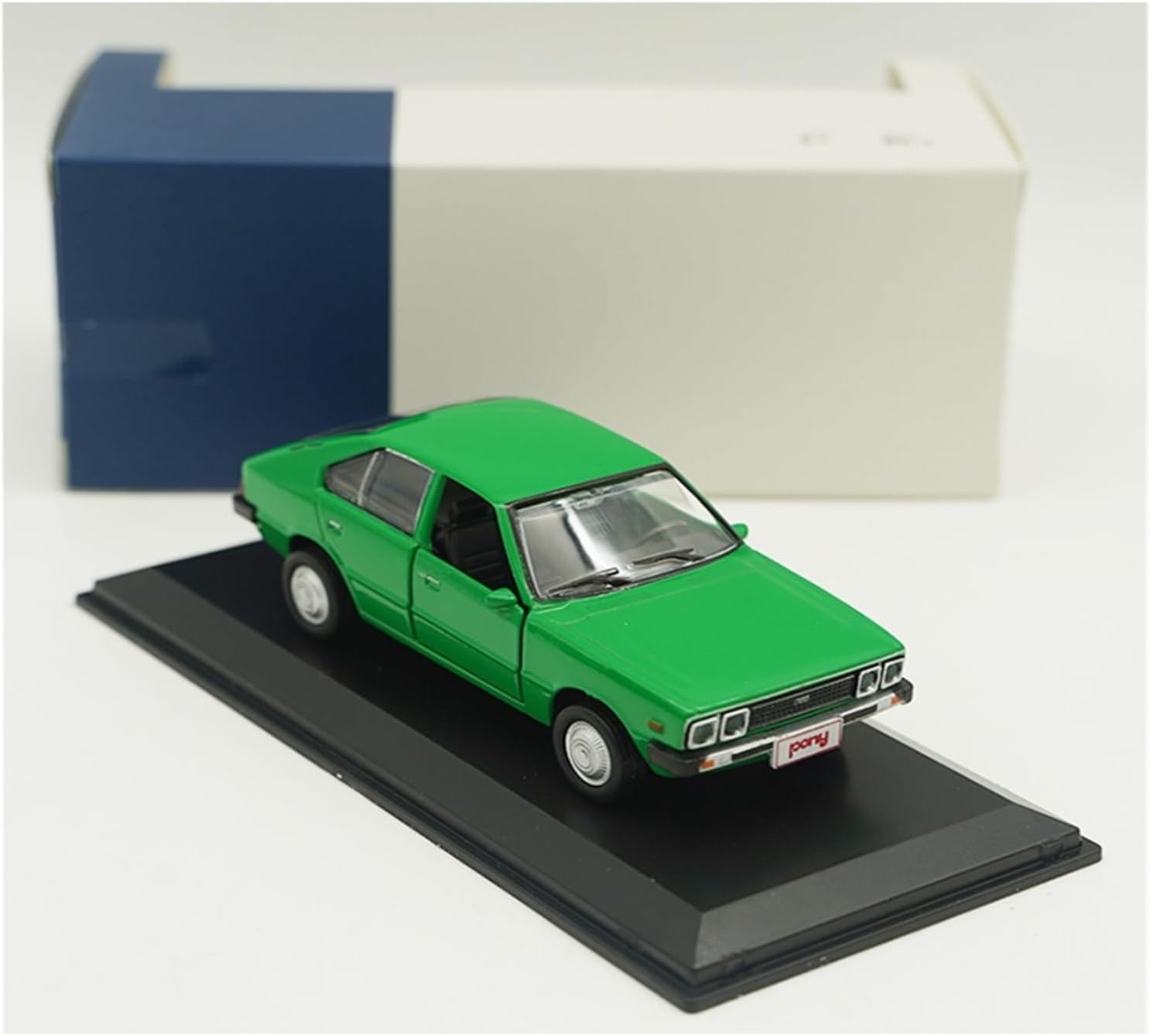 Model Toy Car 1:38 for Modern Pull Back Cars Diecast Cars Models Collection Gift Hobby Toy(Gray)