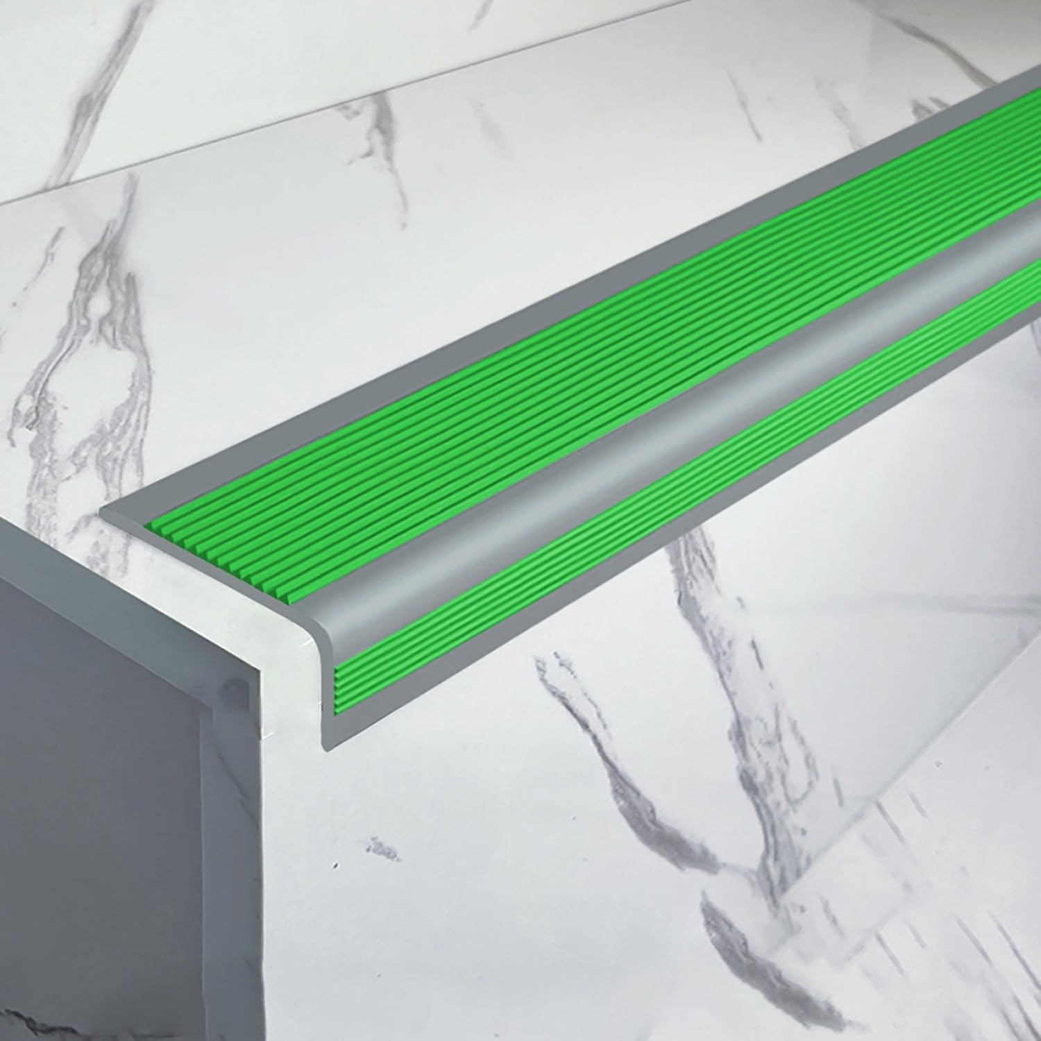 Moulure de nez de marche auto-adhésif vert gris 15m pour escalier
