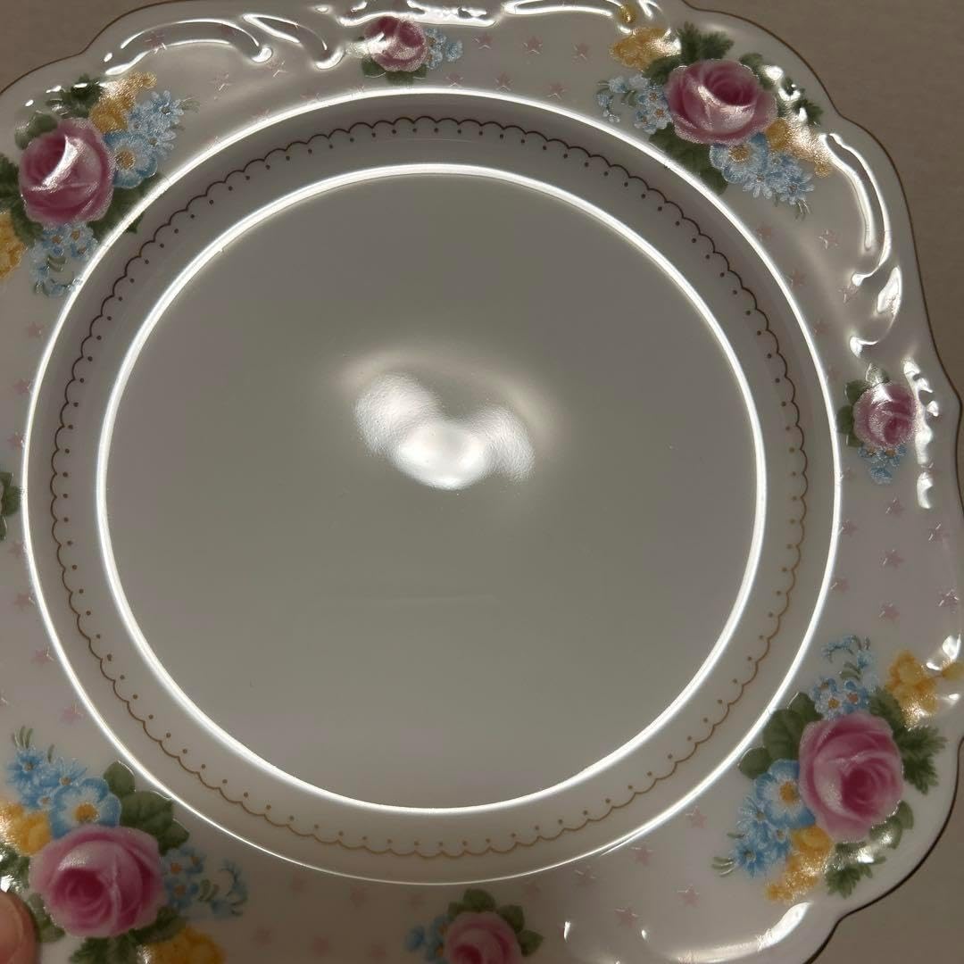 大倉陶園 金彩薔薇 スクエアプレート デザートプレート 大倉陶園 金彩 大倉陶園 金彩薔薇 スクエアプレート デザートプレート 大倉陶園 金彩