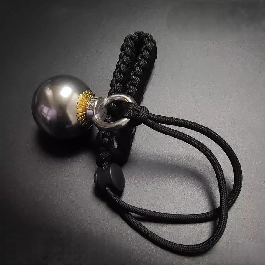Eisenkugeln für das Kampfsporttraining mit Paracord-Armband
