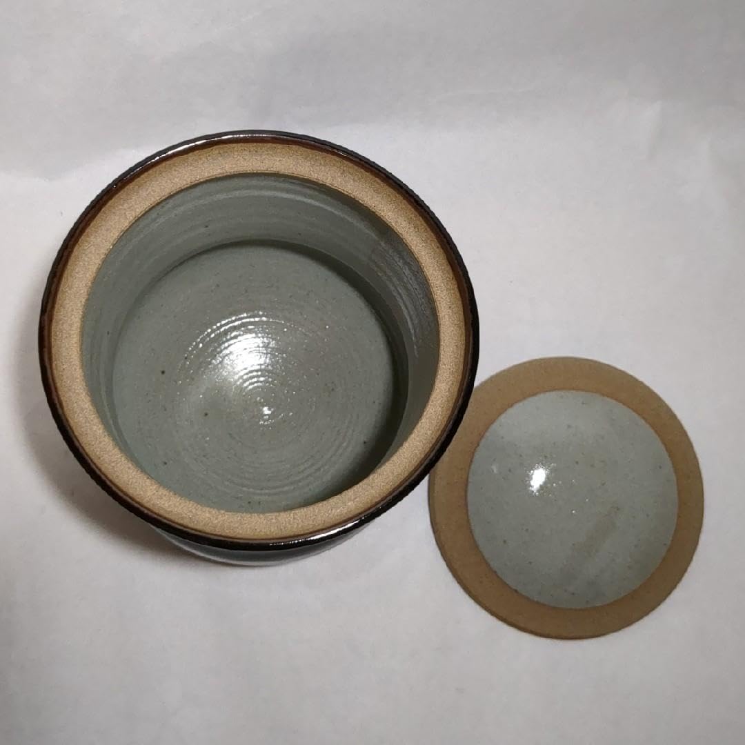 Amazon.co.jp: 陶器製水指「桂山」銘入り 水差 水器 共蓋 茶道具