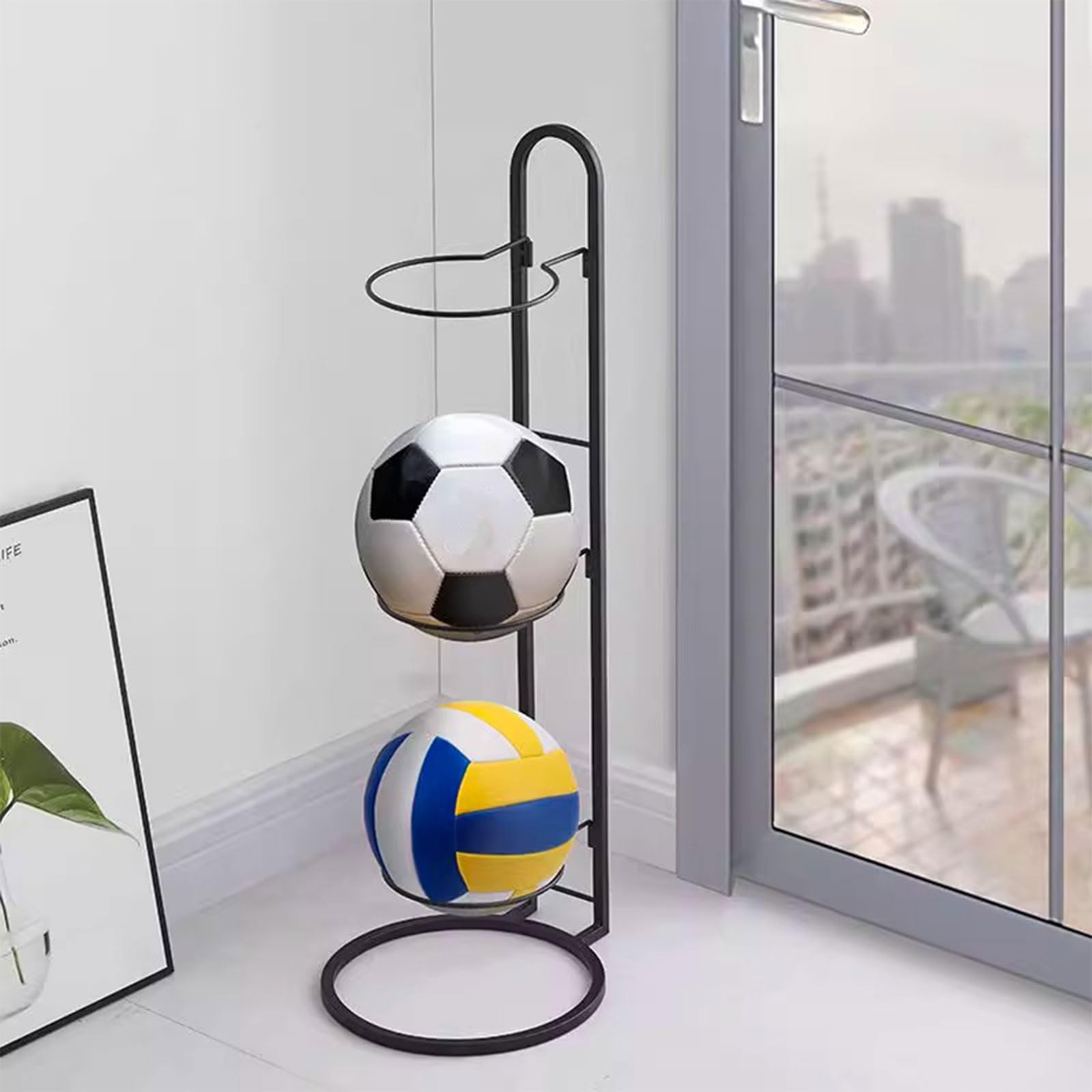 Espositore verticale in metallo per pallacanestro, calcio, pallavolo, attrezzature sportive salvaspazio con ruote