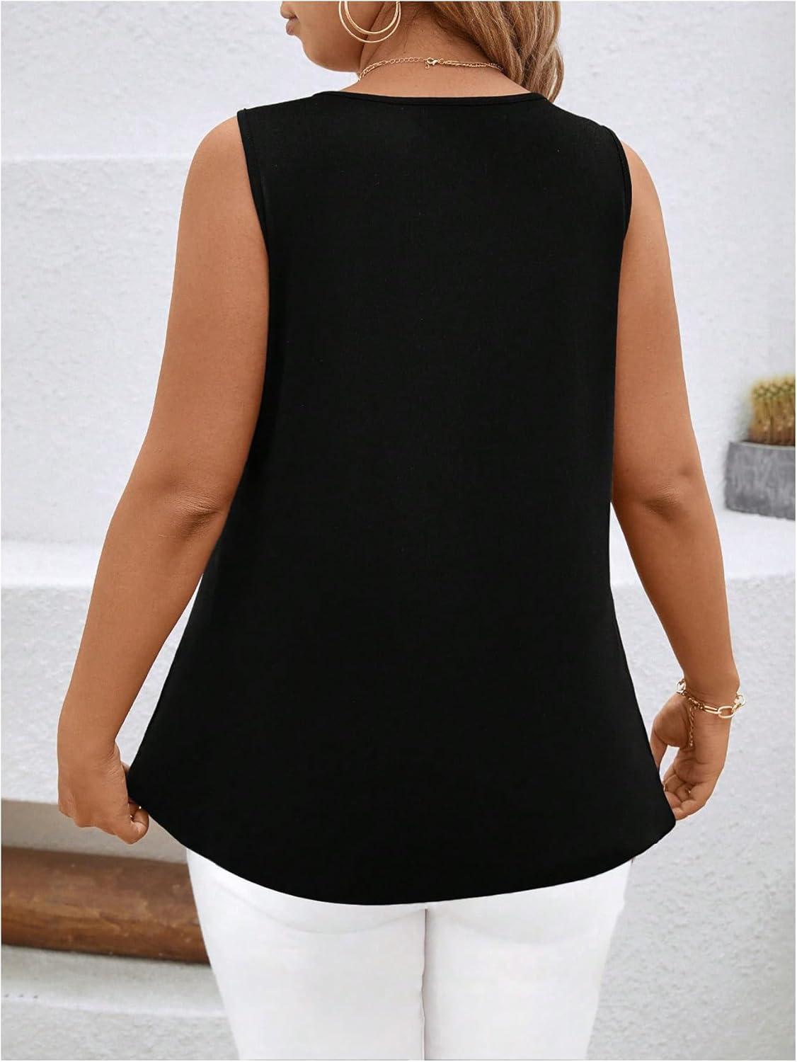 SHENHE Women's Plus Size Pearl Beaded Tank Top Crew Neck Sleeveless Dressy Going Out Elegant Shirt - Image 2