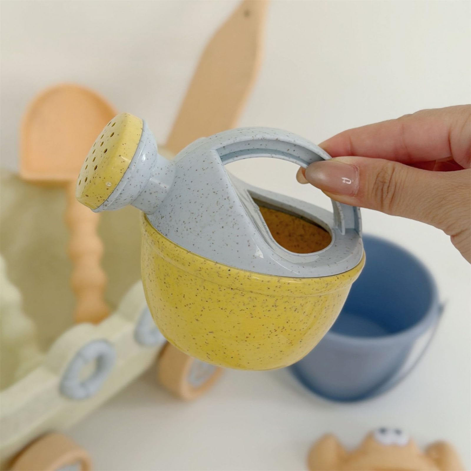 Set attività da Spiaggia per Bambini Robusti Oggetti da Gioco da Costruzione in ABS per Sabbia e Acqua Oggetti da Gioco con sabbiera dai Colori Vivaci Collezione Colorata Che Include Pala