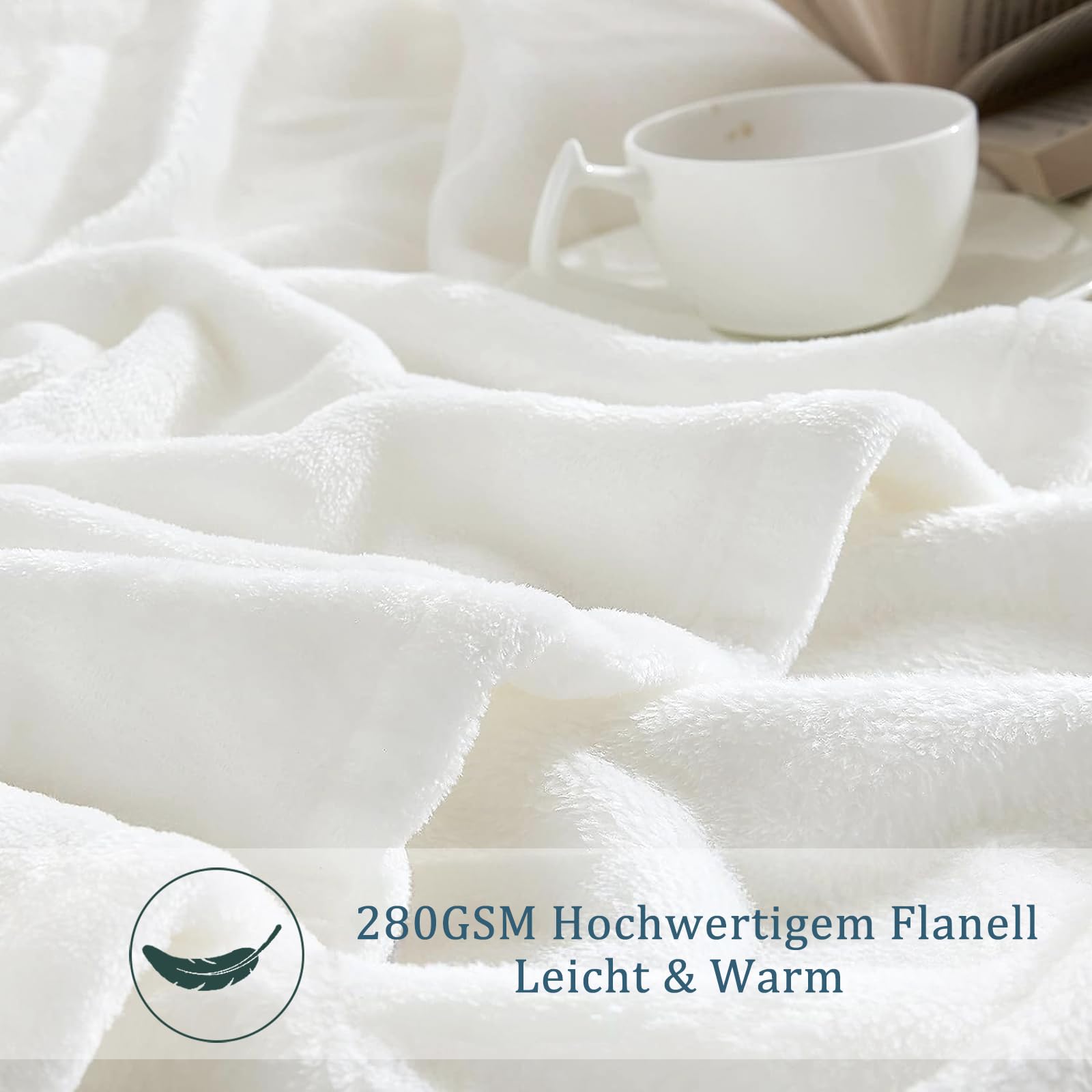 Kuscheldecke Flauschig mit Schneeflocken 150x200 cm - Klein Decke Fleecedecke Weich und Warm, Weihnachtsbaum Sofadecken Kuschelig Überwurf für Sofa, Couch, Bett & Wohnzimmer, Wohndecke Schwarz