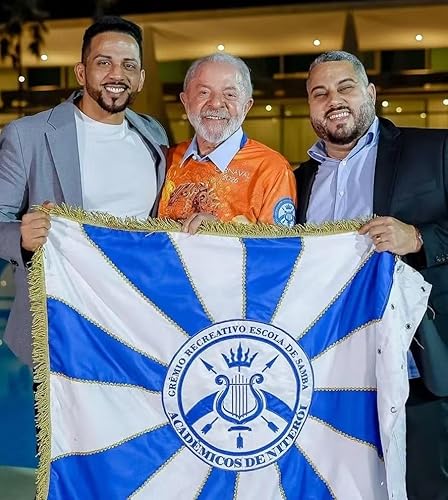 Justi&ccedil;a Federal rejeita a&ccedil;&atilde;o contra enredo que homenageia Lula em escola de samba do Rio