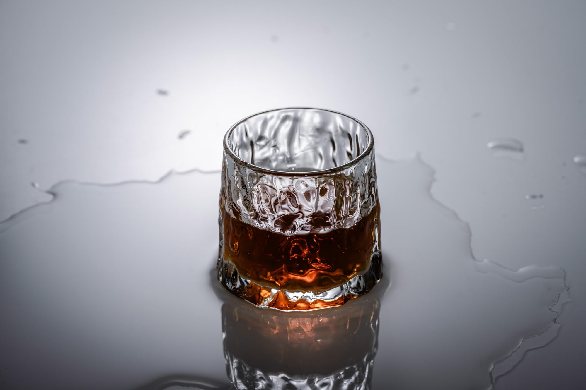 Set di 4 bicchieri di cristallo da whisky premium, 150ml, per cognac, bourbon, scotch, cocktail, rum, whisky, bar (4, 2 Motivo ondulato+1 motivo a quadri +1 motivo a righe verticali)