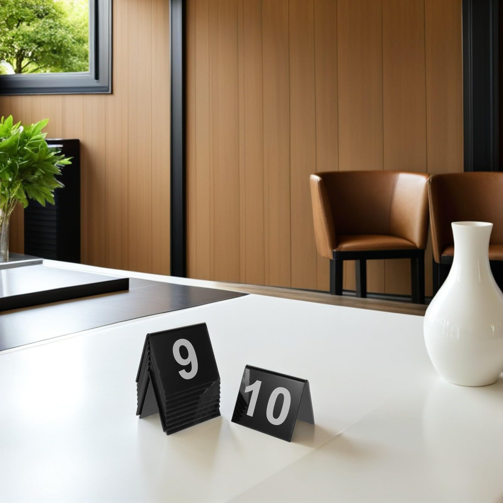 SHINEOFI 100 Stück Acryl Tischkarten im Zeltstil Doppelseitig mit 1 100 Zahlen Rutschfest V Förmiger Ständer Kratzfest Tischnummern für Hochzeiten Bankette Restaurants und Cafés