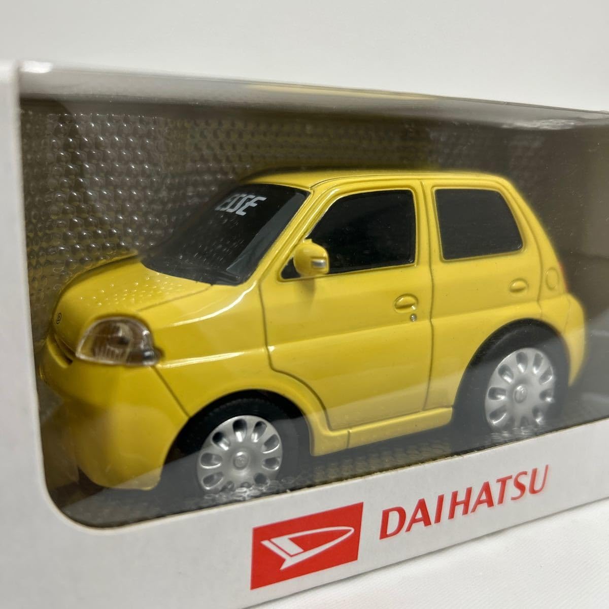 Amazon | 非売品 DAIHATSU ディーラー特注 ESSE サンシャインイエロー