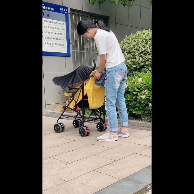 Parasole Universale Per Passeggino - Telo Anti-UV, Antivento E Anti-Insetti Per Bambini - Foto 12