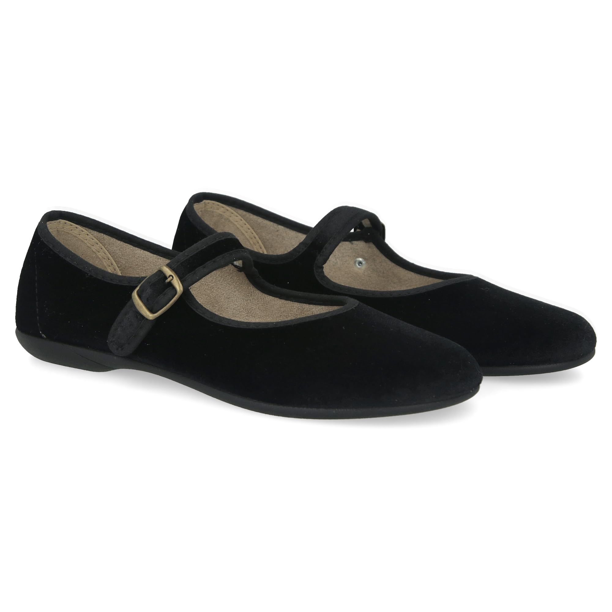 Hier zijn 4 comfortabele modellen van platte schoenen voor bruiloften Hier zijn 4 comfortabele modellen van platte schoenen voor bruiloften
