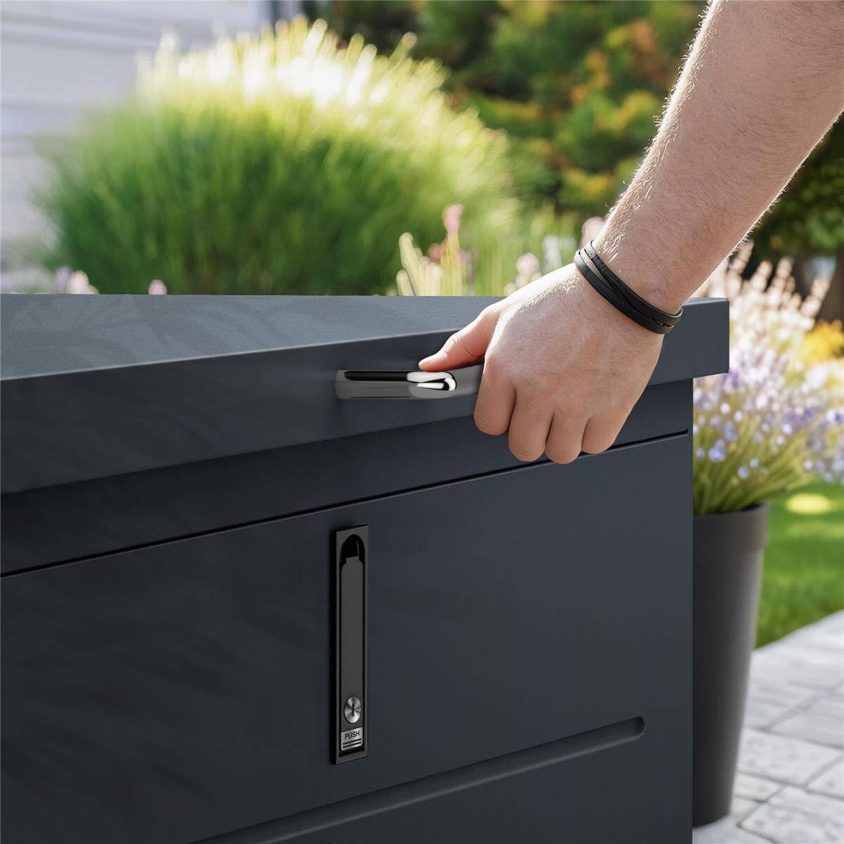 Metzler Auflagenbox, Gartenbox aus massivem Stahl | Aufbewahrungsbox für den Außenbereich | Pulverbeschichtet in RAL 7016 Anthrazit