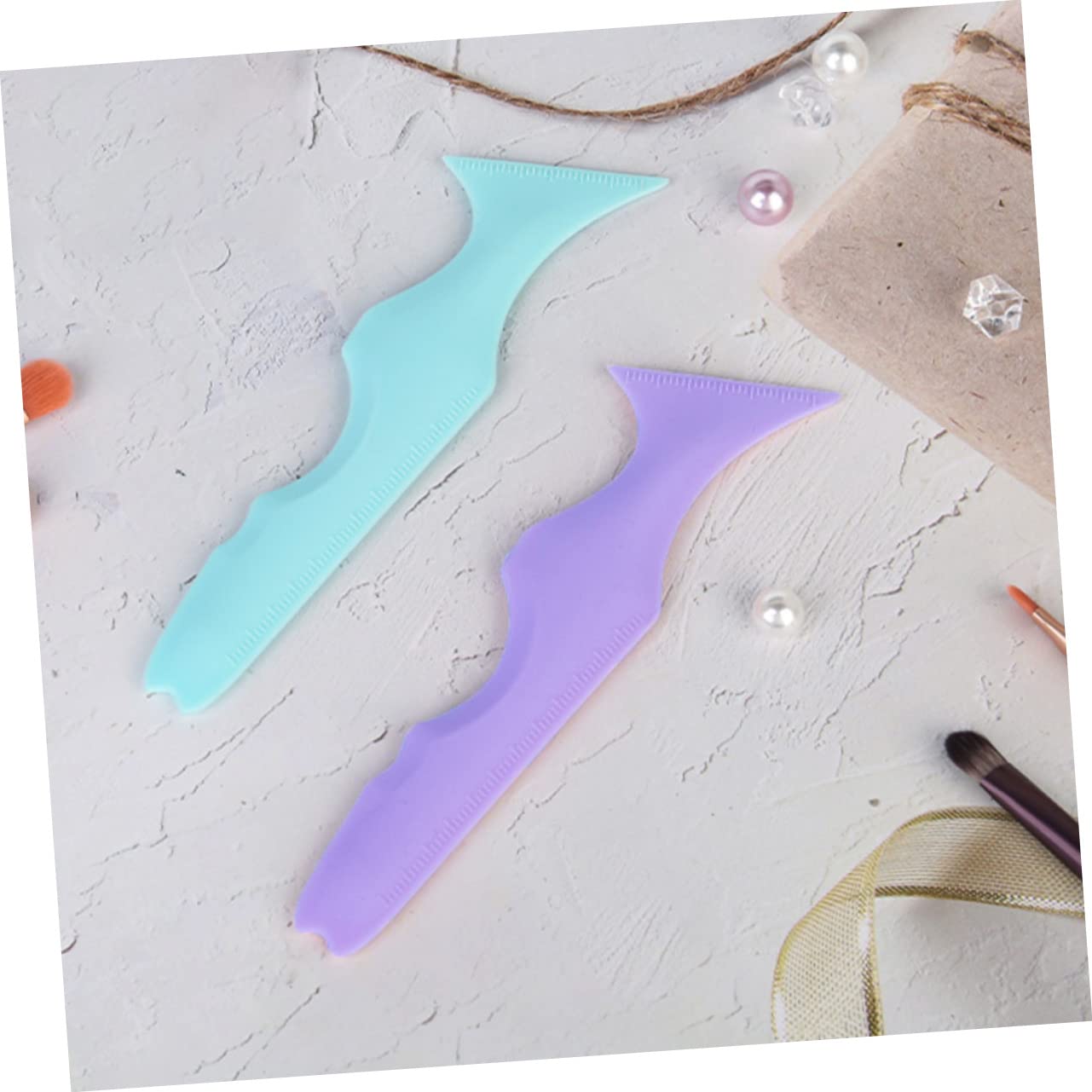 Healeved 10pièces Pochoirs à Eyeliner Silicone Outils Réutilisables Pour Maquillage Yeux à Dessiner Un Eyeliner Parfait Pour Débutants Et