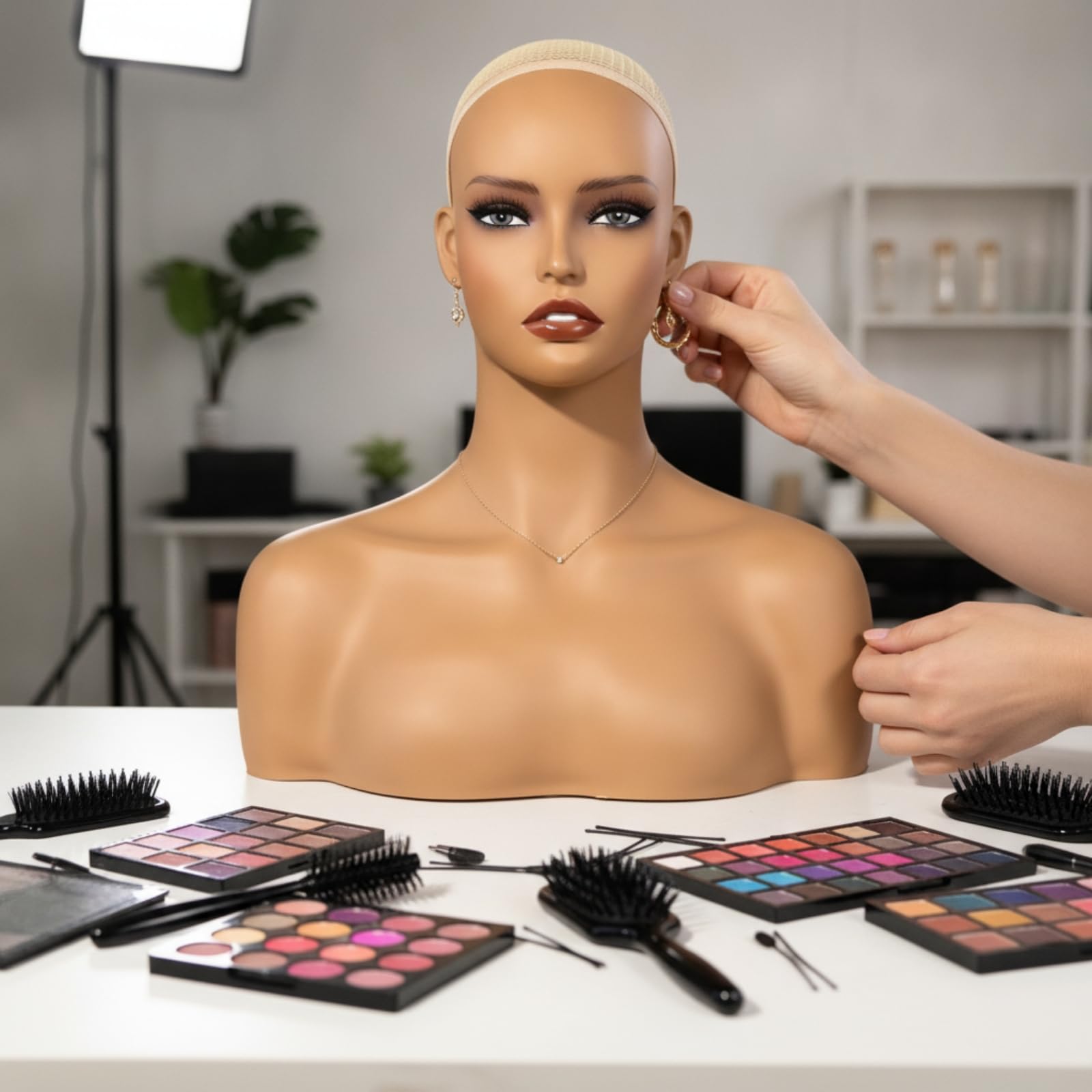 predolo Testa di Manichino con Spalle Realistico Testa Espositiva in PVC Professionale Espositore per Operatori Fotografici, Negozi