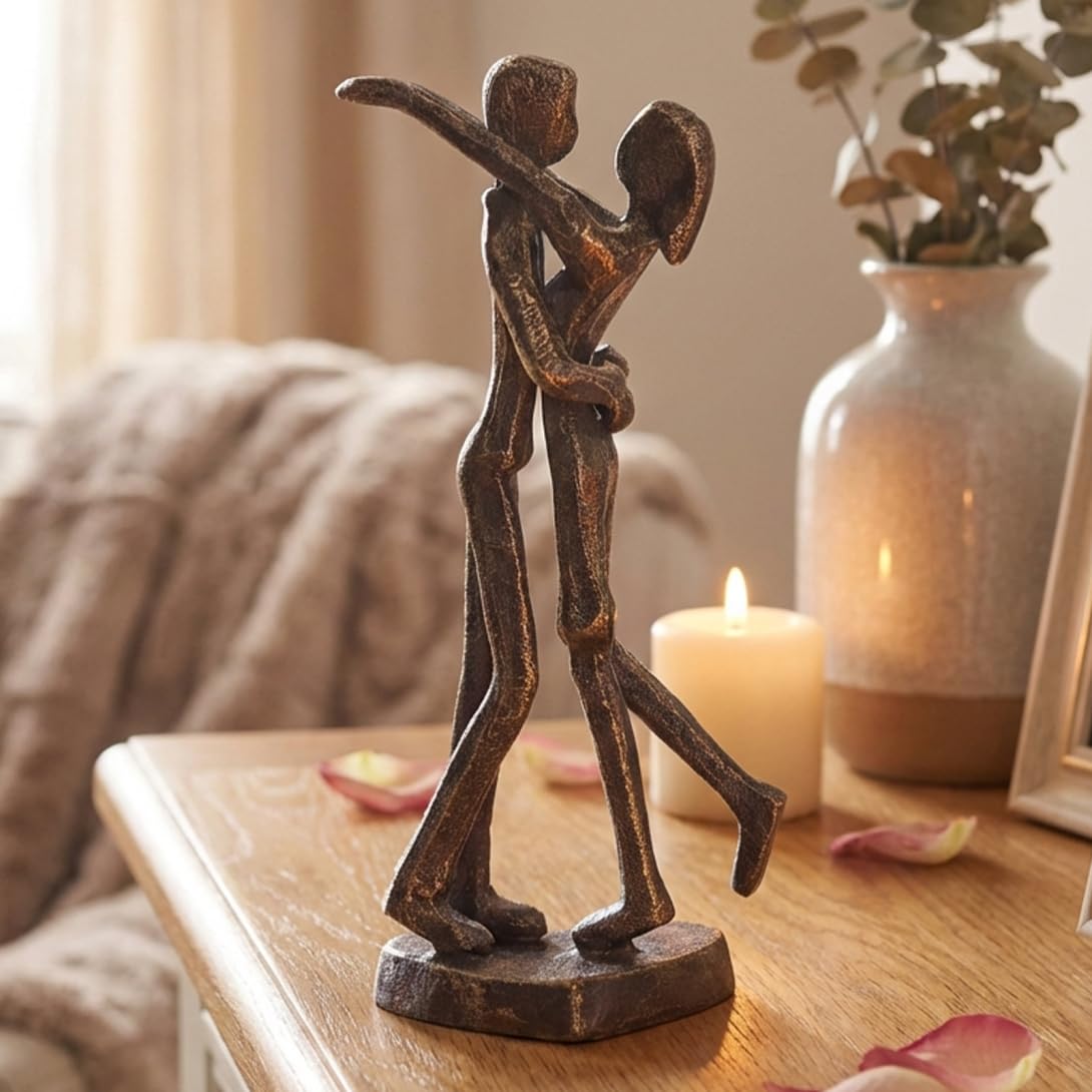 Latemeia Couple Statue - Iron Sculpture of Embracing Couple, 6th Anniversary Souvenir, Romantic Metal Sculptures Home Decor for Her, Wife, Wedding, Iron Sculpture