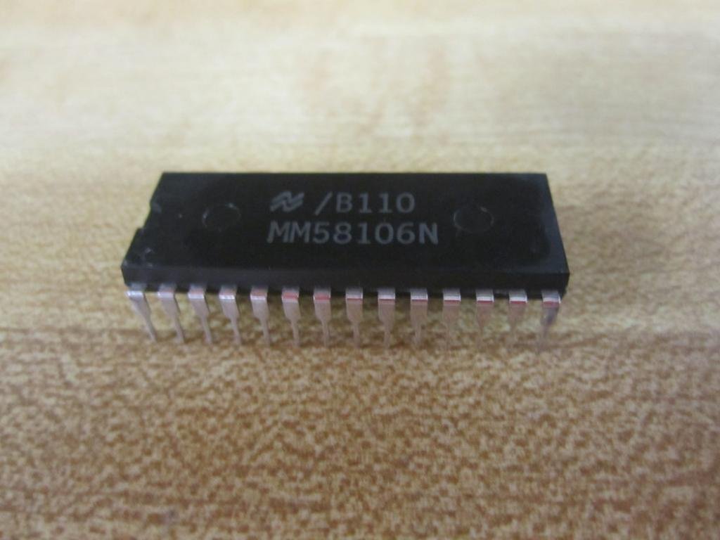 National Semiconductor MM58106N Integrated Circuit