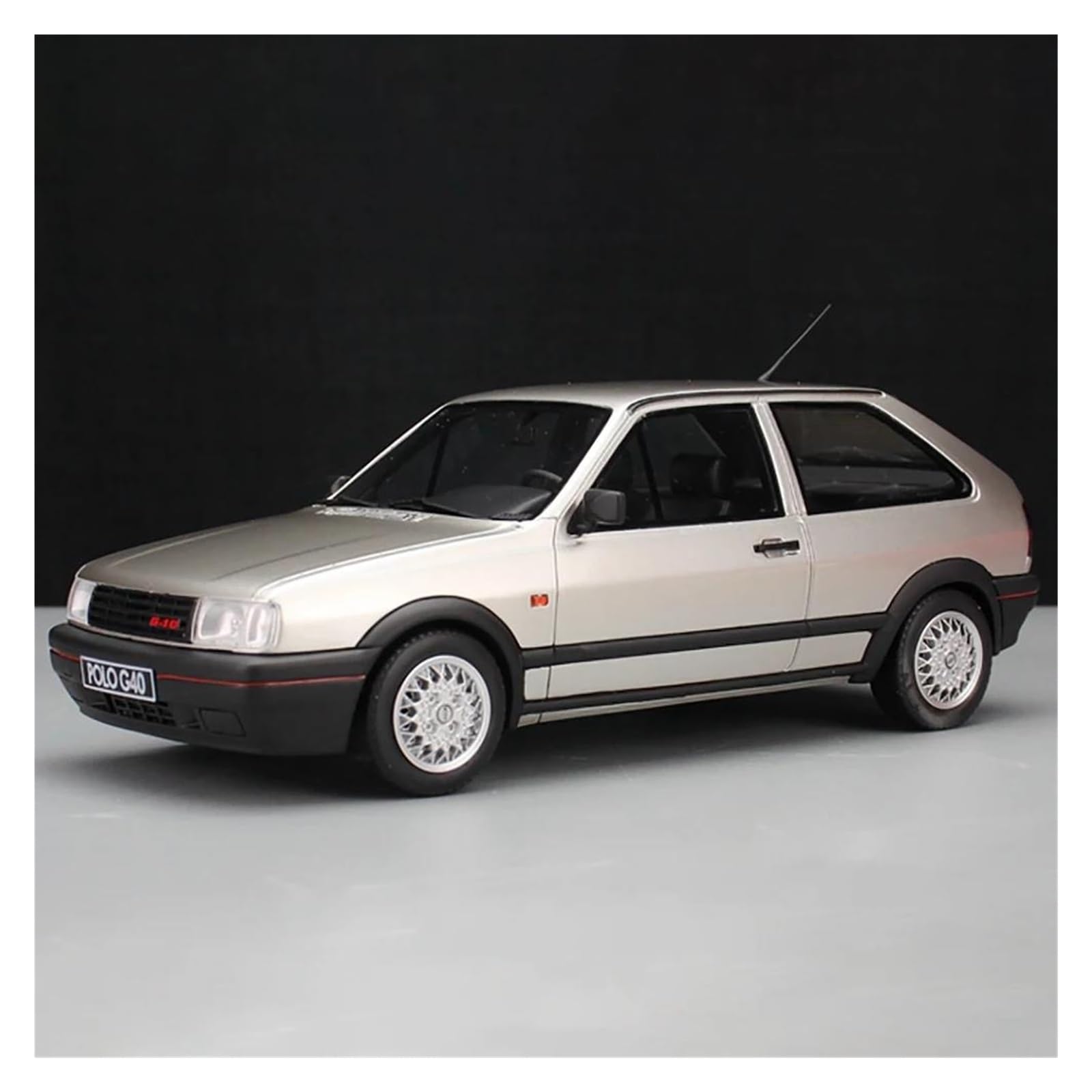 Metallo Scala Replica Resina 1 18 Adatta Per La Decorazione Della Casa Del Modello Di Auto Statica Simulata Volkswagen Polo MK2 G40 Hobby Veicoli Giochi Set