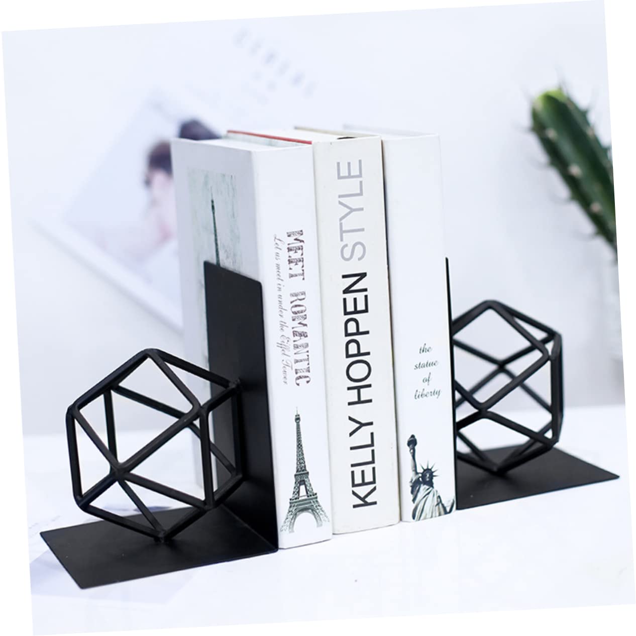 Buchstützen 1 Paar aus Metall, Schwarz, Robuste Geometrie | Rutschfest, für Bücher und Cds, Geeignet für Klassenzimmer und Bibliothek, Schützt Oberfläche vor Kratzern