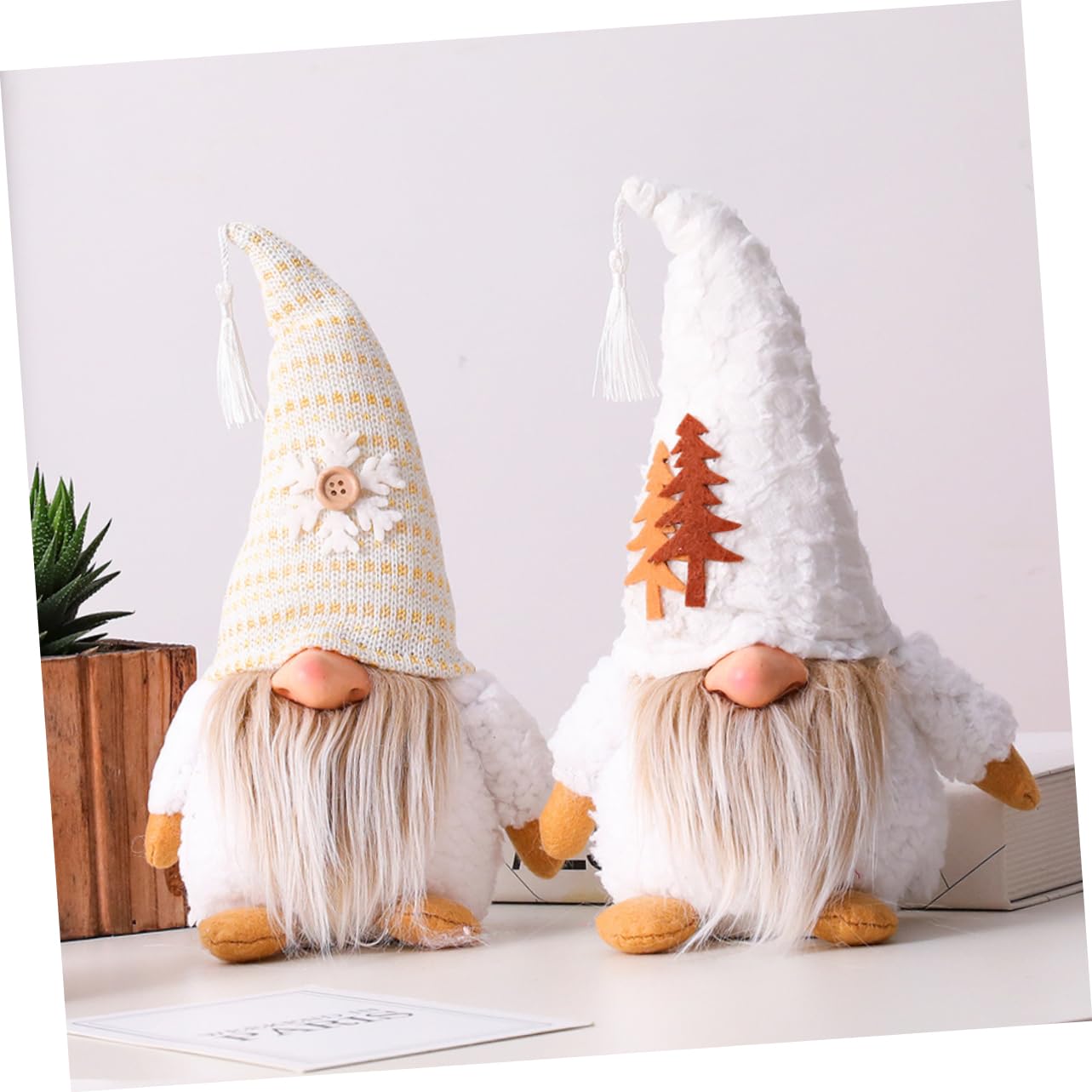IMIKEYA 4 Pièces bibelots de GNOME décorations de Noël en Plein air décorations de Gnomes pour la Maison à l'extérieur Décoration de GNOME décor de Nain en Tissu poupée GNOME de noël