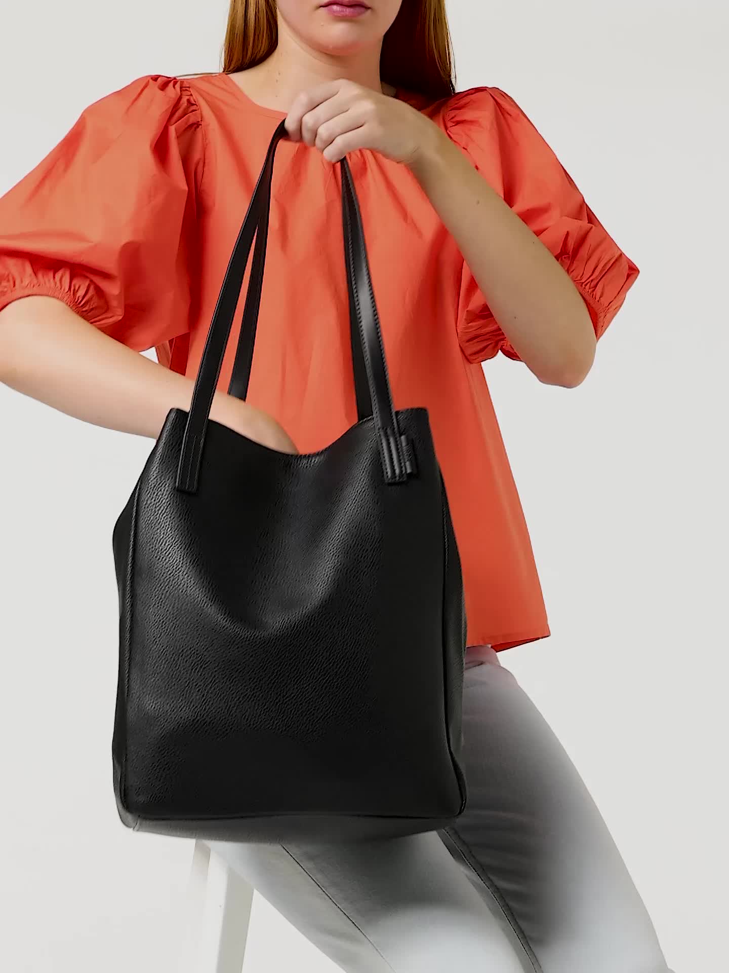 TOM TAILOR Denim Sada schoudertas voor dames, crossbody bag, middelgroot, zwart, Mittelgroß