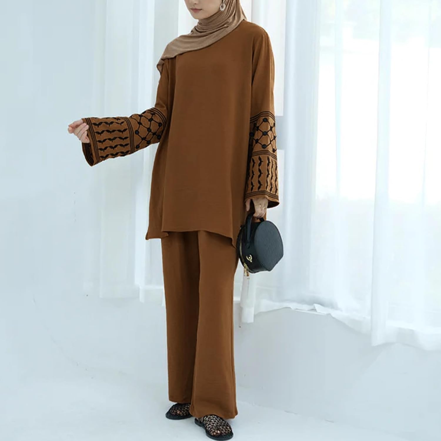 2ピース イスラム教徒の服 女性用 パレスチナ刺繍 アバヤス 長袖 ルーズトップパンツ イスラム教 ドバイ祈祷服