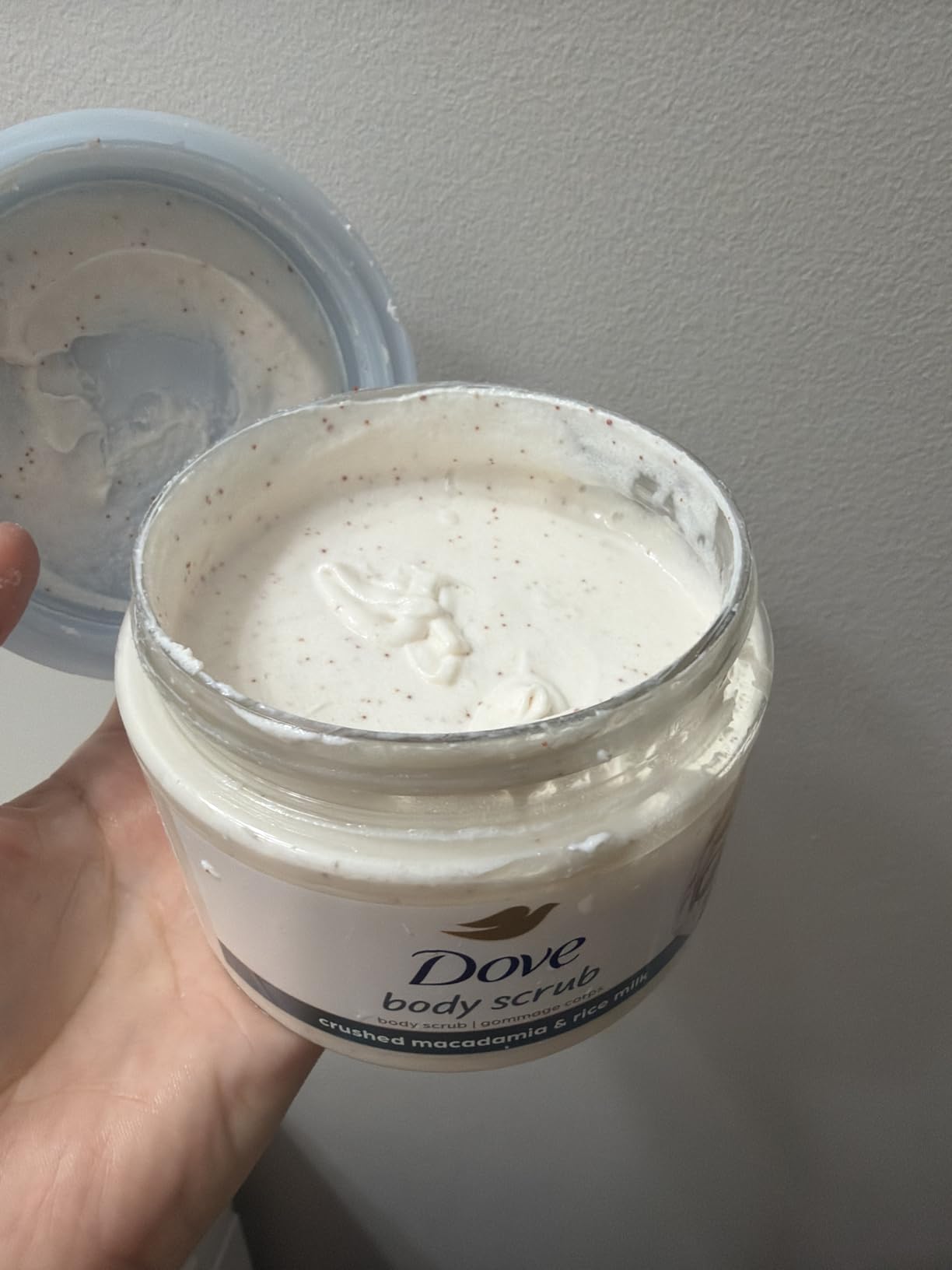 Unilever Dove Scrub Macadamia & Rice Milk Reveals Visibly Smoother Skin Body Scrub That Nourishes Skin 10.5 oz