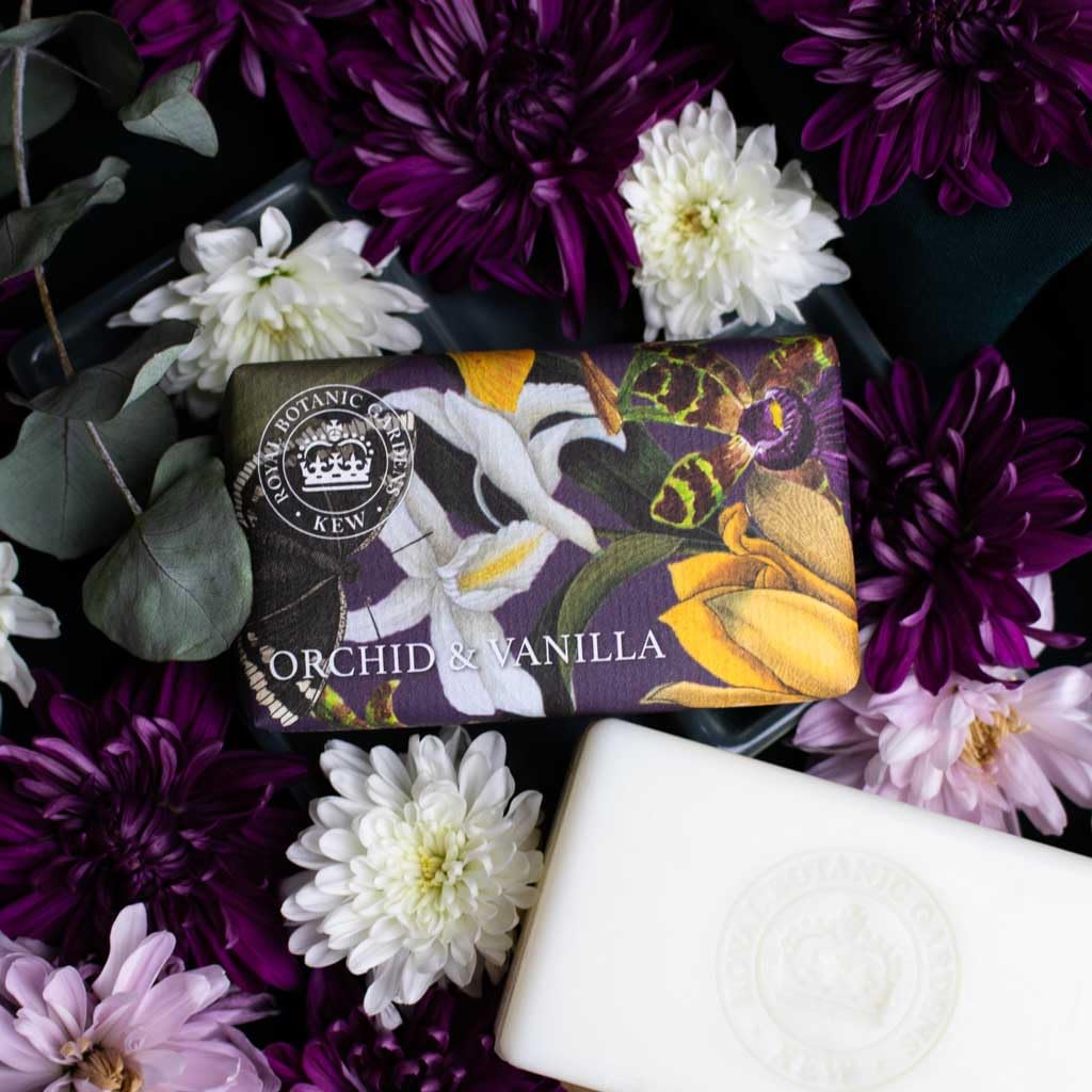 The English Soap Company Kew Gardens Orchid and Vanilla Soap, Luxury Vegan Soap Bar Enriched with Shea Butter - Image 2