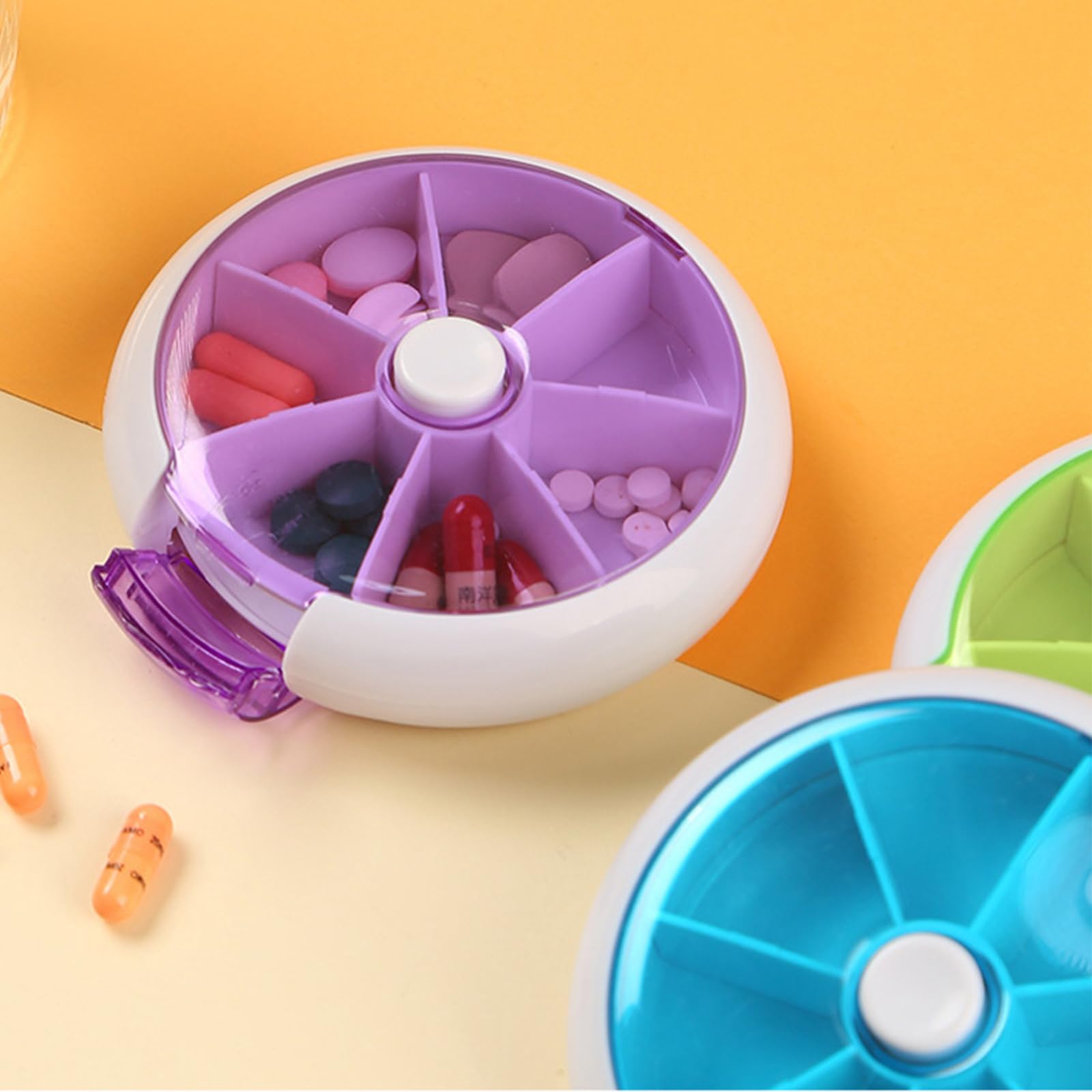 TGBCST okrągłe pudełko na tabletki, 7 dni, mini pudełko na lekarstwa (9 x 2,5 cm/53 g) – organizer na tabletki, podróżna puszka na tabletki, praktyczne przechowywanie w podróży (mieszany zestaw)