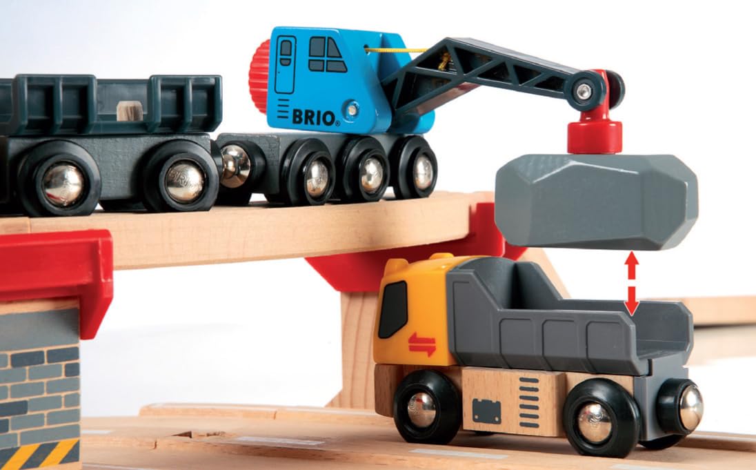 BRIO World 33210 – Rennbahn für Rennbahn – komplettes Set 33 Teile – Holzbahn auf 2 Ebenen – Spielzeug für Jungen und Mädchen ab 3 Jahren