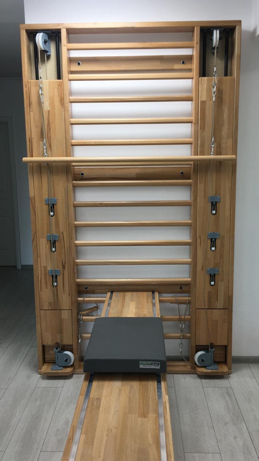 ARTIMEX Multi Sprossenwand Supergym für Gymnastik, Fitness und Physiotherapie - Wird in Heimen, Fitnesscentern oder Kliniken verwendet - aus Buchenholz, 2.4x1.4 m, Artikelnr. 280