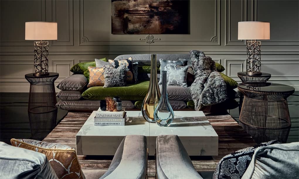Casa Cavalli Home: cloth case in 4 variations, selected at random for each order.