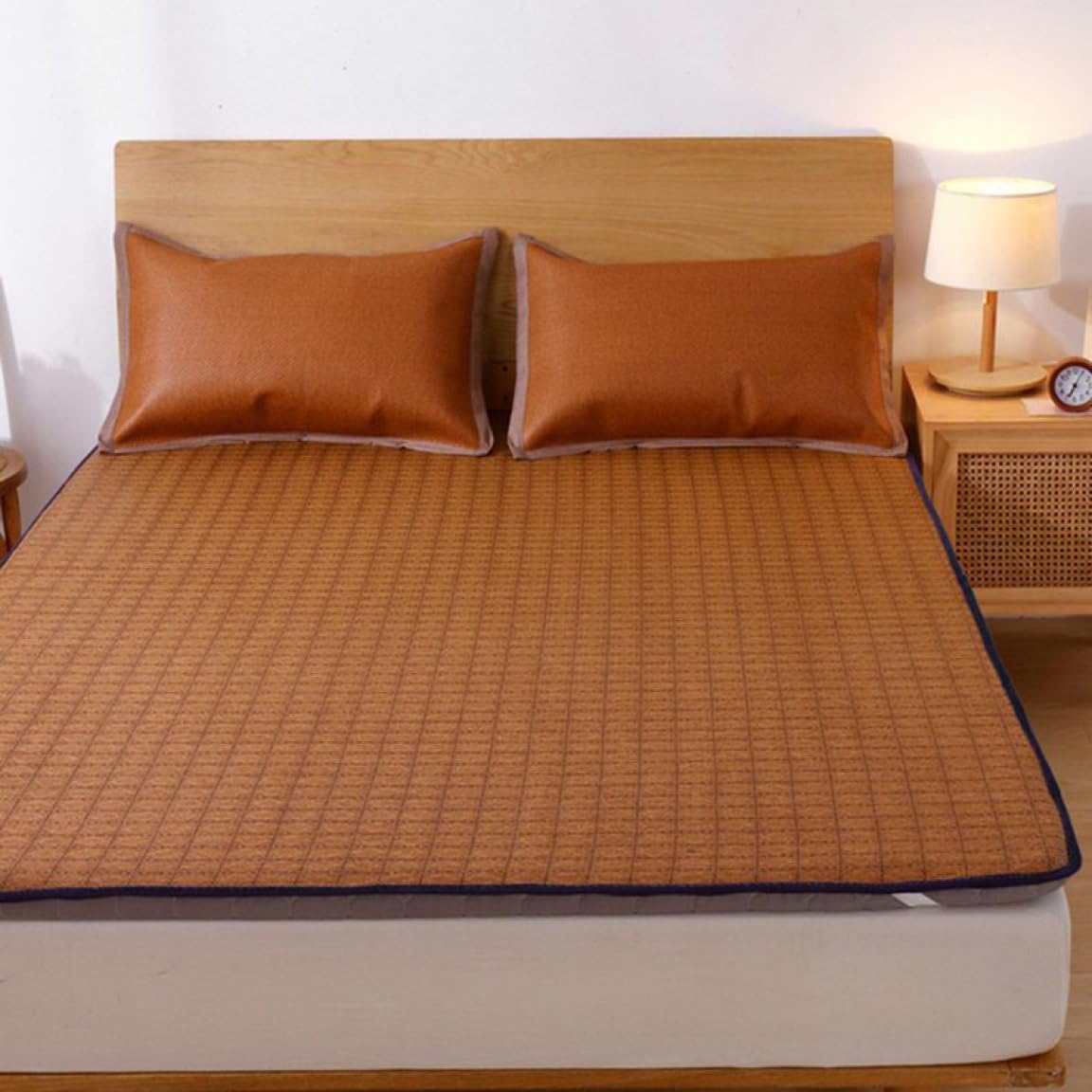 Single bed mat, soft to the touch, bed mattress, smooth and comfortable, soft touch, all season, sleeping pad, wrinkle-free, color 4, quilted, reversible, futon, rubber on all four corners, 90*200cm,