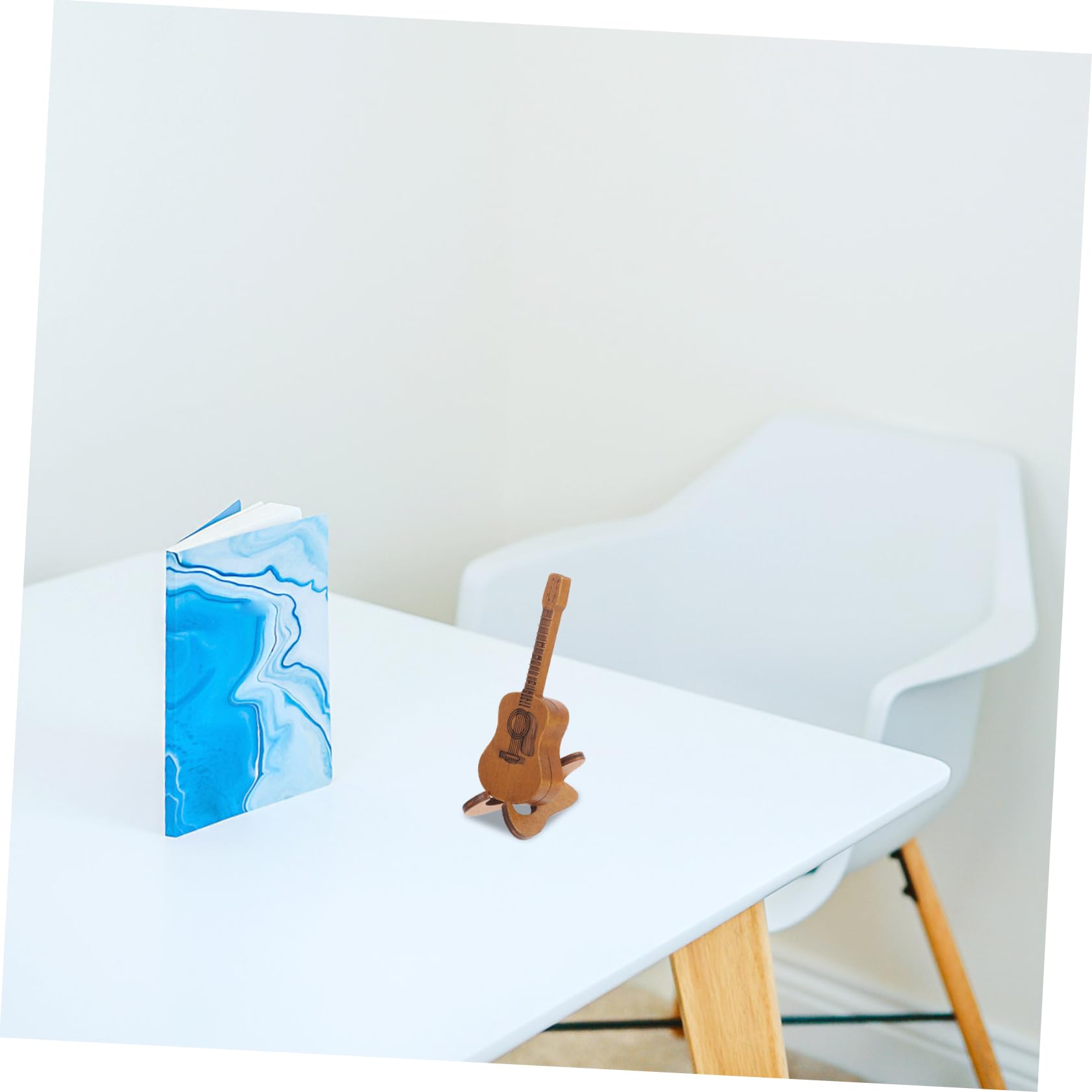 Toyvian Plektron gitarowy, walizka kapodaster, do gitary akustycznej, elektrycznej, kapodaster, różne strojenie, stojak, kostki gitarowe, Brązowy x 5 szt, aktówka
