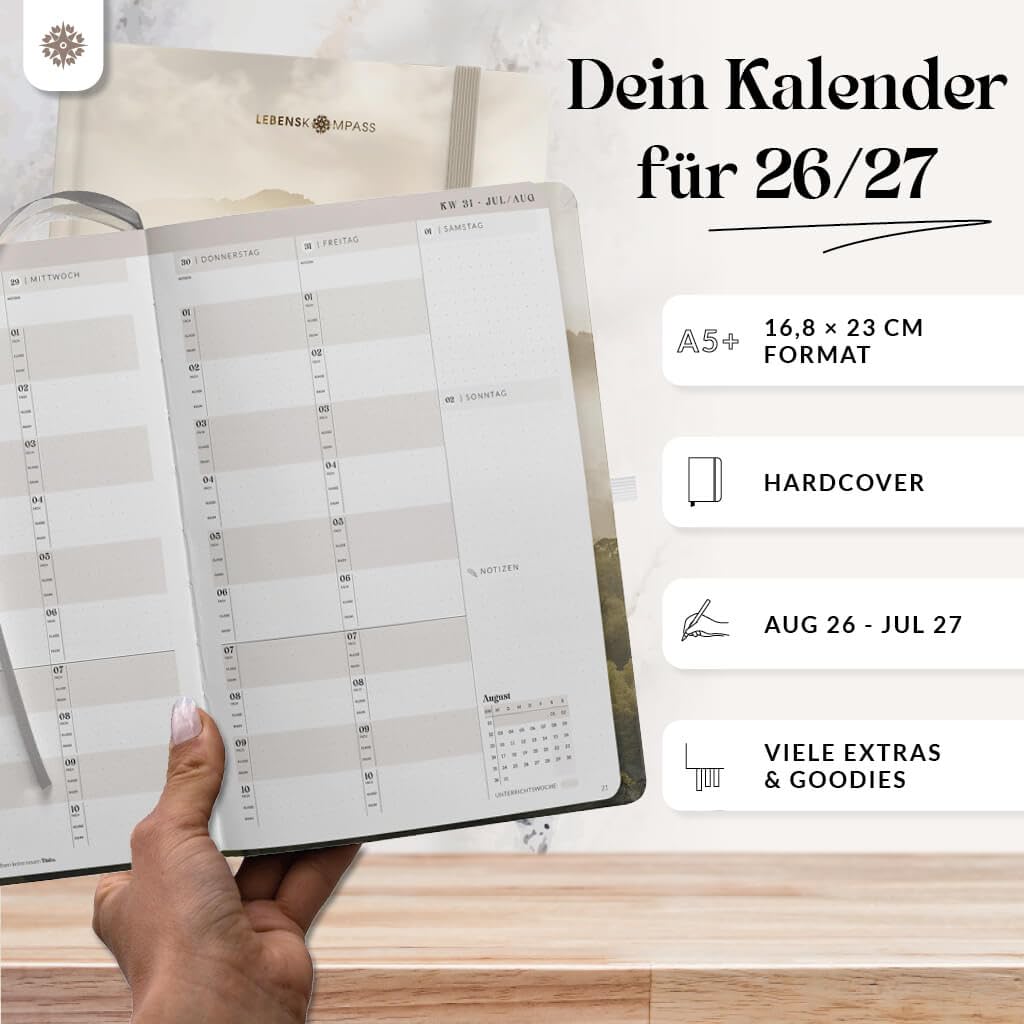 Lebenskompass® Lehrerkalender 2026/2027 DIN A5+ ”Pine” – Schuljahresplaner Hardcover mit Wochen & Monatsübersichten, Klassen & Notenlisten, Stundenplänen für Lehrerinnen und Lehrer