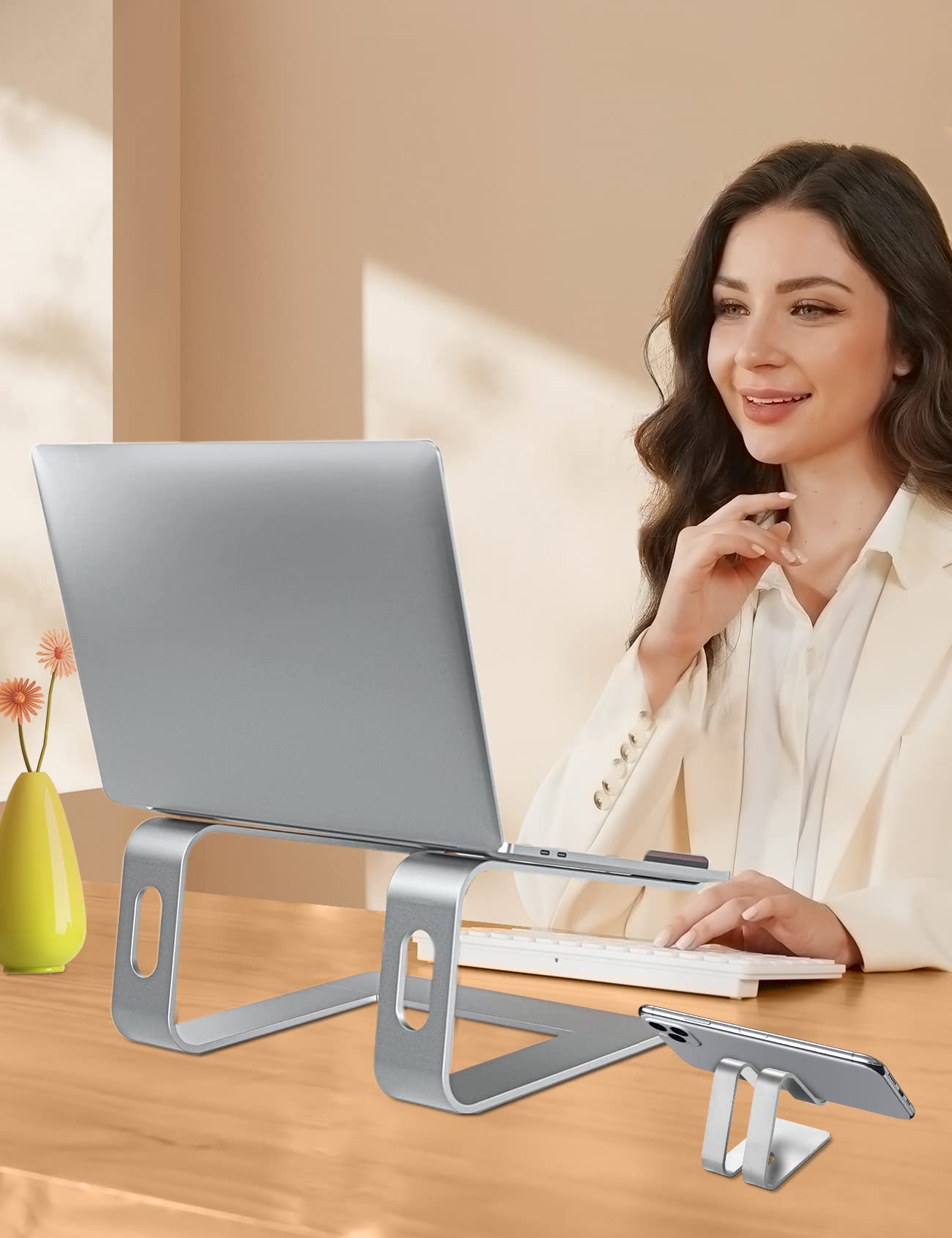 Soporte para computadora portátil, elevador de aluminio para todos los soportes de laptop de 10 a 17 pulgadas, incluye un soporte para teléfono celular (plateado)
