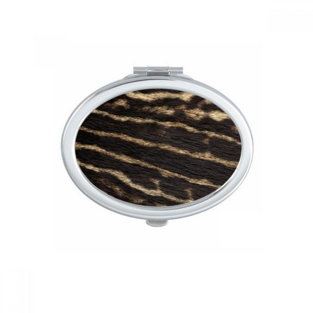 Miroir de poche broderie tradition ovale et mignon pour un style raffiné