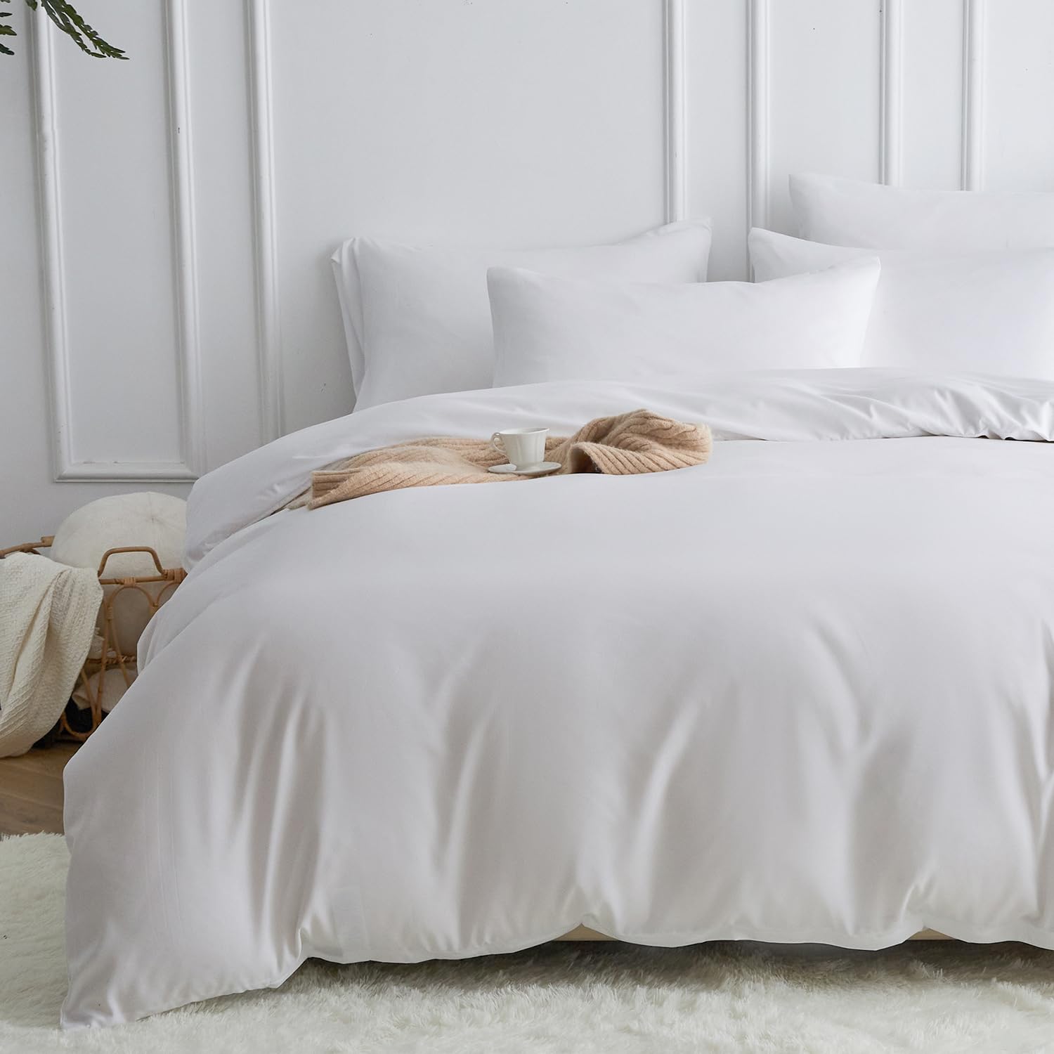 MR&HMBedding Duvet Cover Sets Double Bed, Soft Microfibre Double Bedding Set with 1 Duvet Cover 2 Pillow Cases, Comfortable Bedding & Linen with Corner Ties for Double Duvet (Double, White)