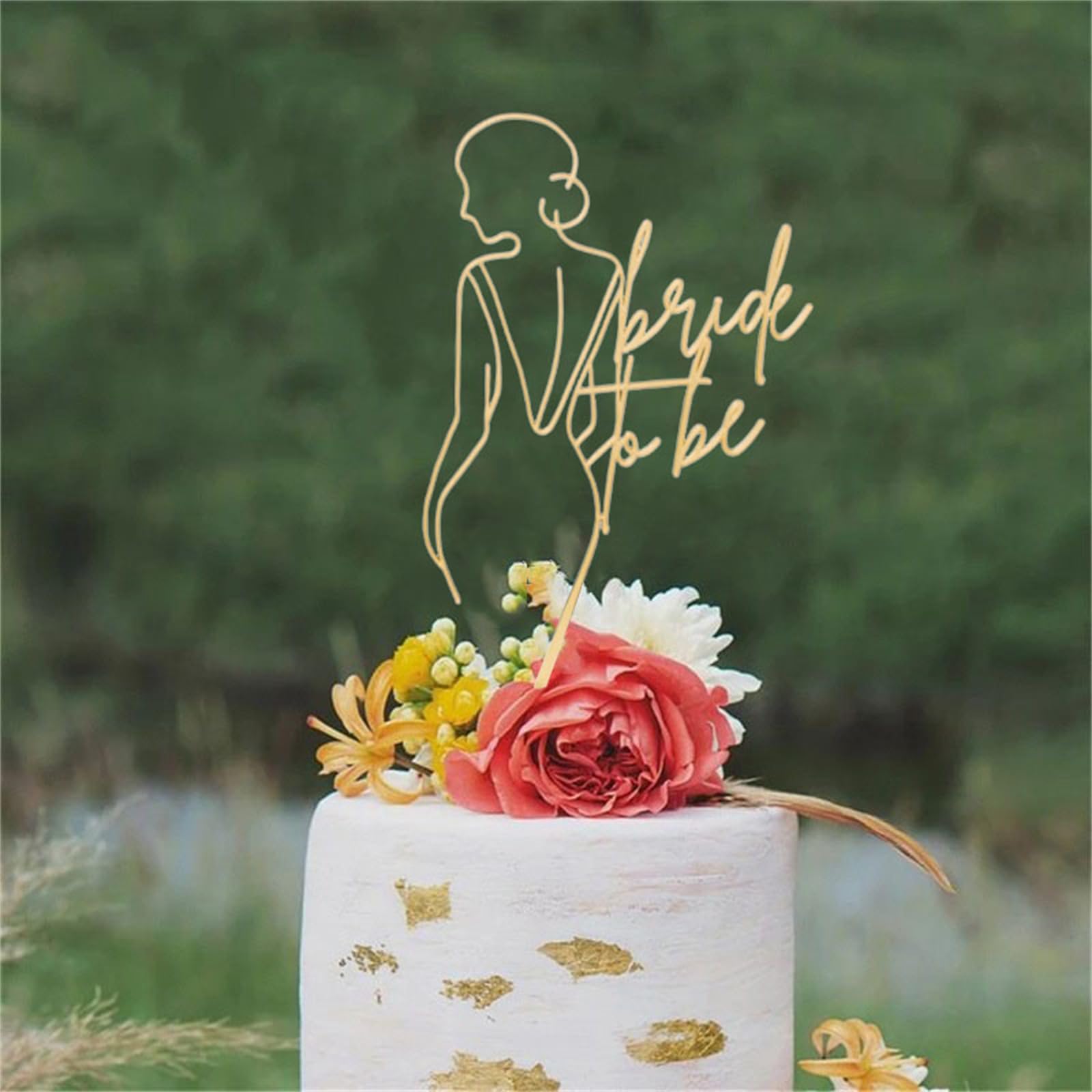 HQKJGSYX Bride To Be Cake Toppers Wedding Cake Topper Bachelorette Party Favors Cake Topper Acrylic Golden Bridal Shower Party Cake Decorations Birthday Engagement Wedding Party Supplies
