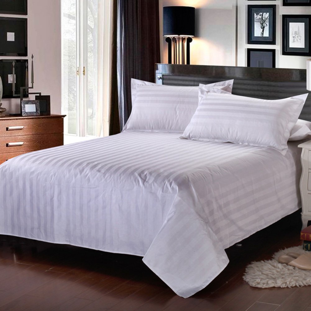 Lit d’hôtel cinq étoiles au quotidien grâce au grand drap en coton satiné blanc 180x270cm
